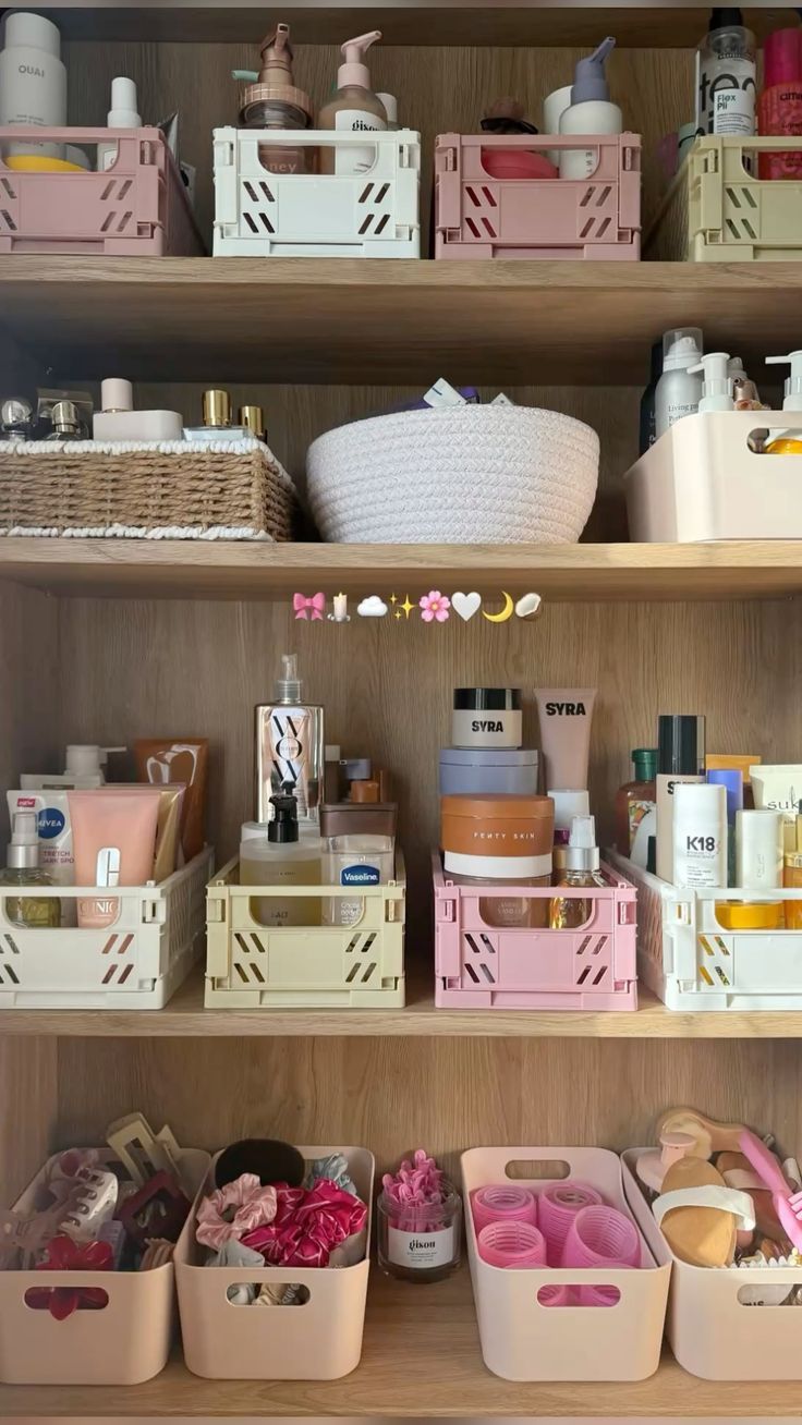 Storage And Organization Ideas Bedroom, Bathroom Ideas Storage Organizing, Small Makeup Organization, Dorm Organizer, Room Organization Bathroom