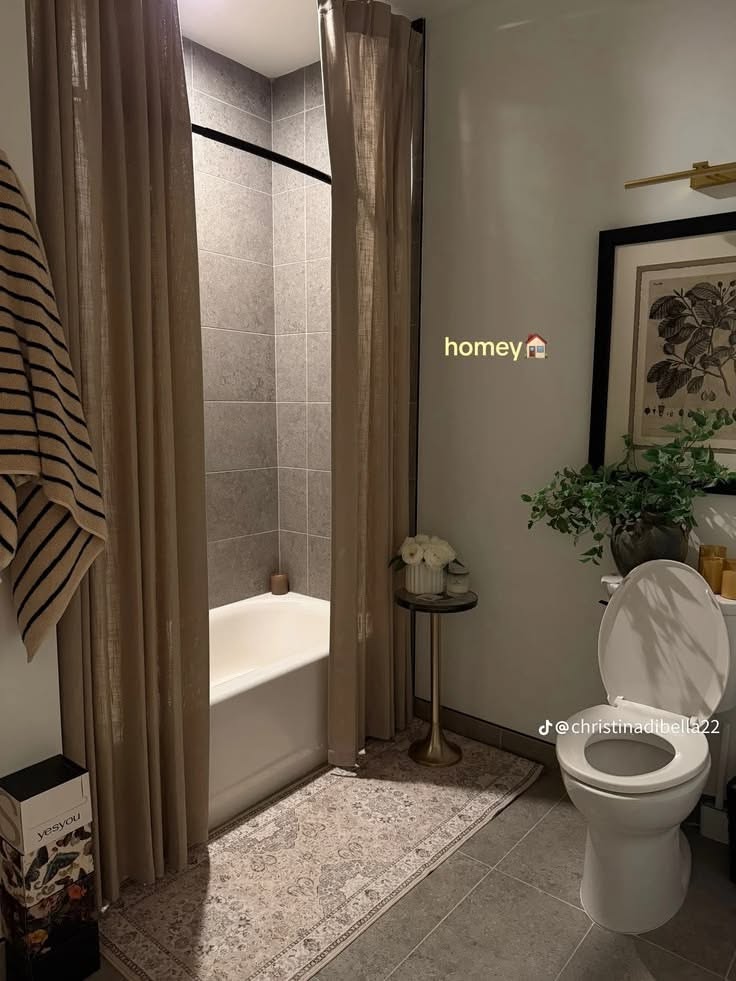 Bathroom Shower and Bath Accessories for a Spa-Like Bathroom