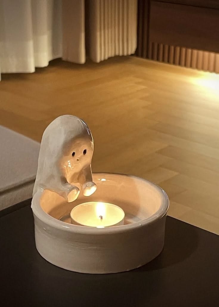 Little Pottery Ideas, Clay Crafts Beginners, Little Clay Trinkets, Clay Items To Make, Pinch Clay Ideas, Das Clay Projects