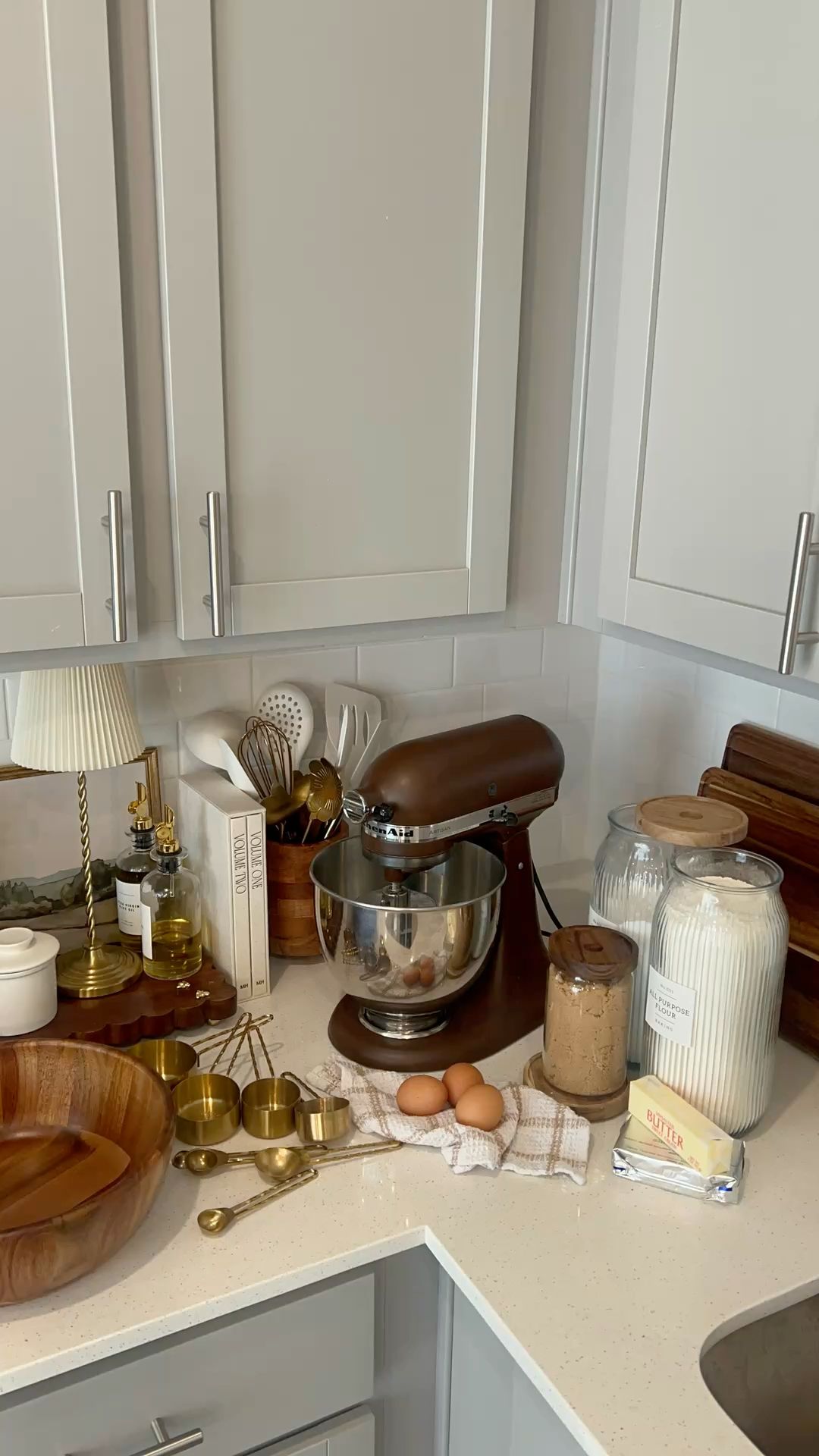 Chocolate Brown Stand Mixer for Home Baking
