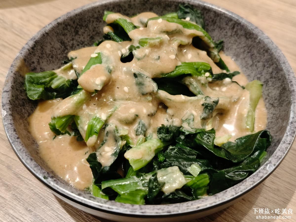 樂麵屋大直美麗華店 樂麵屋大直美麗華店菜單 樂麵屋大直美麗華店推薦 中山區美食 中山美食 日式芝麻醬菠菜 芝麻醬的味道非常香濃，菠菜冷冰冰的，口感也不會太硬，整體表現得非常好。 @下班族的美食計劃