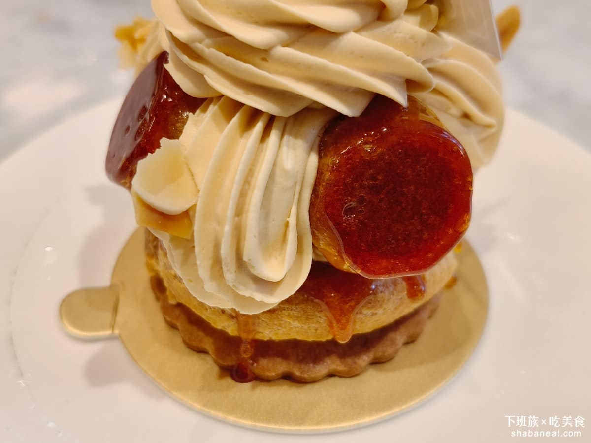 卡啡那內湖啟航館 卡啡那內湖啟航館菜單 卡啡那內湖啟航館推薦 內湖區美食 內湖美食 港墘美食 咖啡廳 口感層次很豐富，是甜點區裡面，真的值得點的招牌。 @下班族的美食計劃