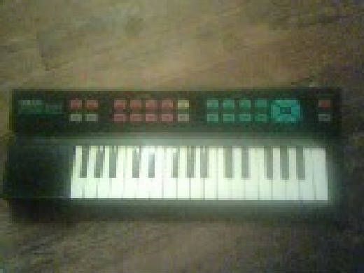 picture of Yamaha PSS-80 at sonicstate.com