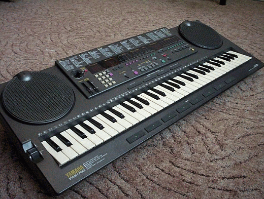 picture of Yamaha PSS-795 at sonicstate.com