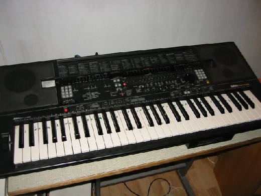 picture of Yamaha PSR-SQ16 at sonicstate.com