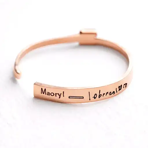 Maory Bracelet With Two Engraved Dates And Line Above And Below