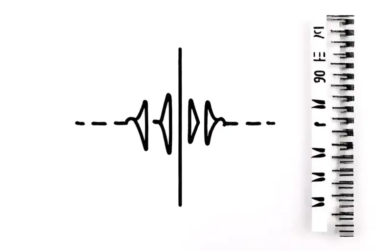 Hear Beat And Water And Scuba In A Simple Design Should Fit On A Wrist