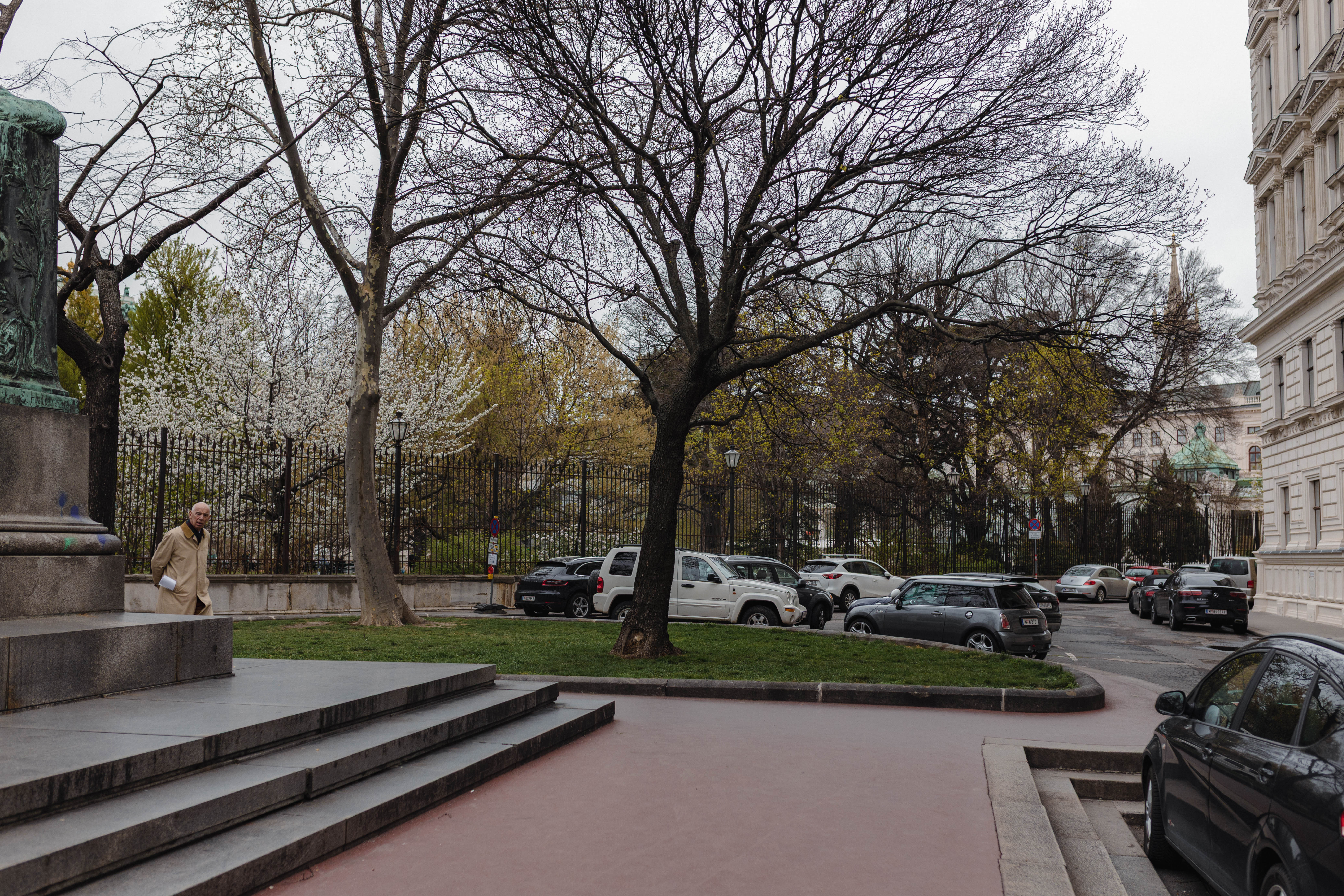 Vienna 83