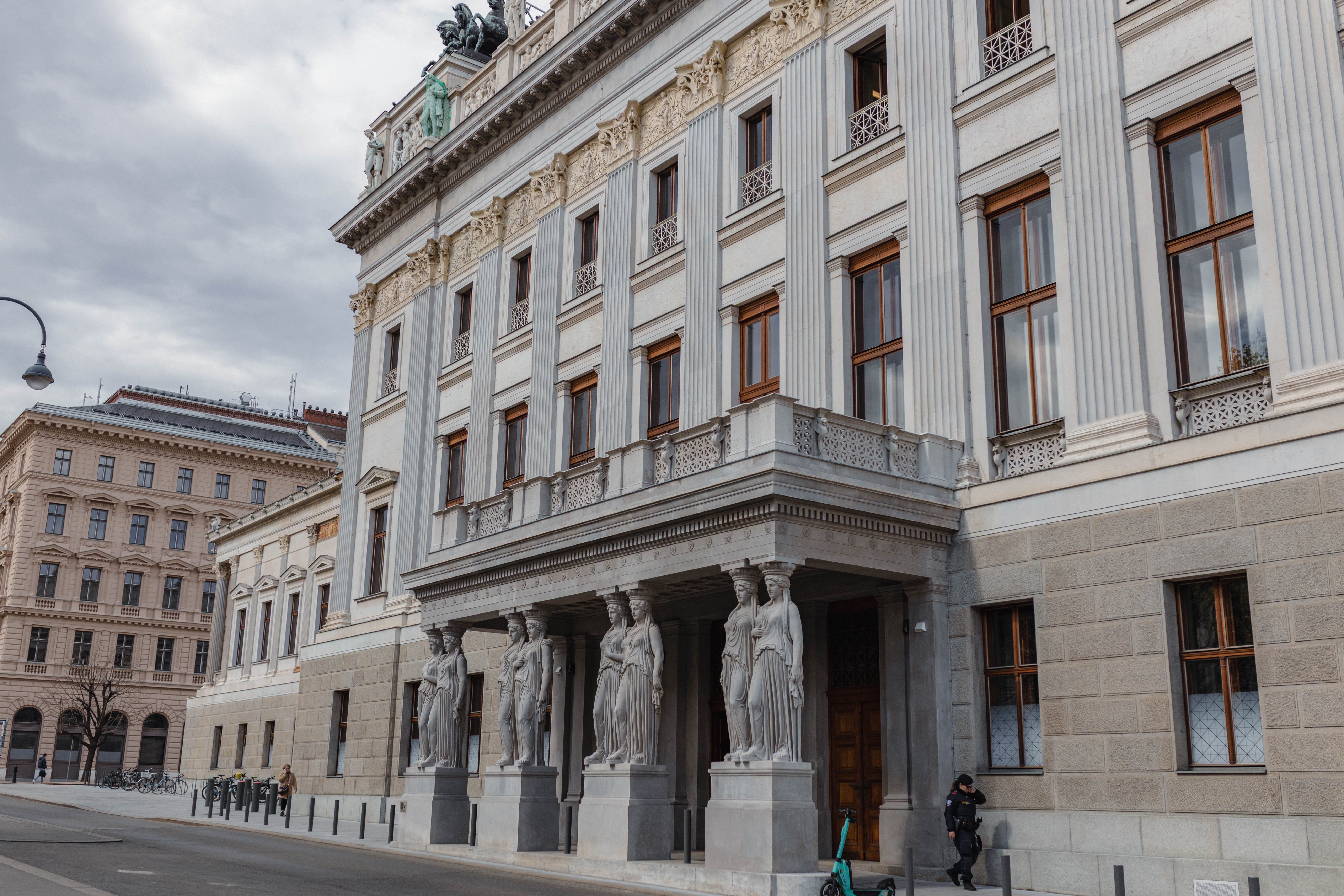 Vienna 220