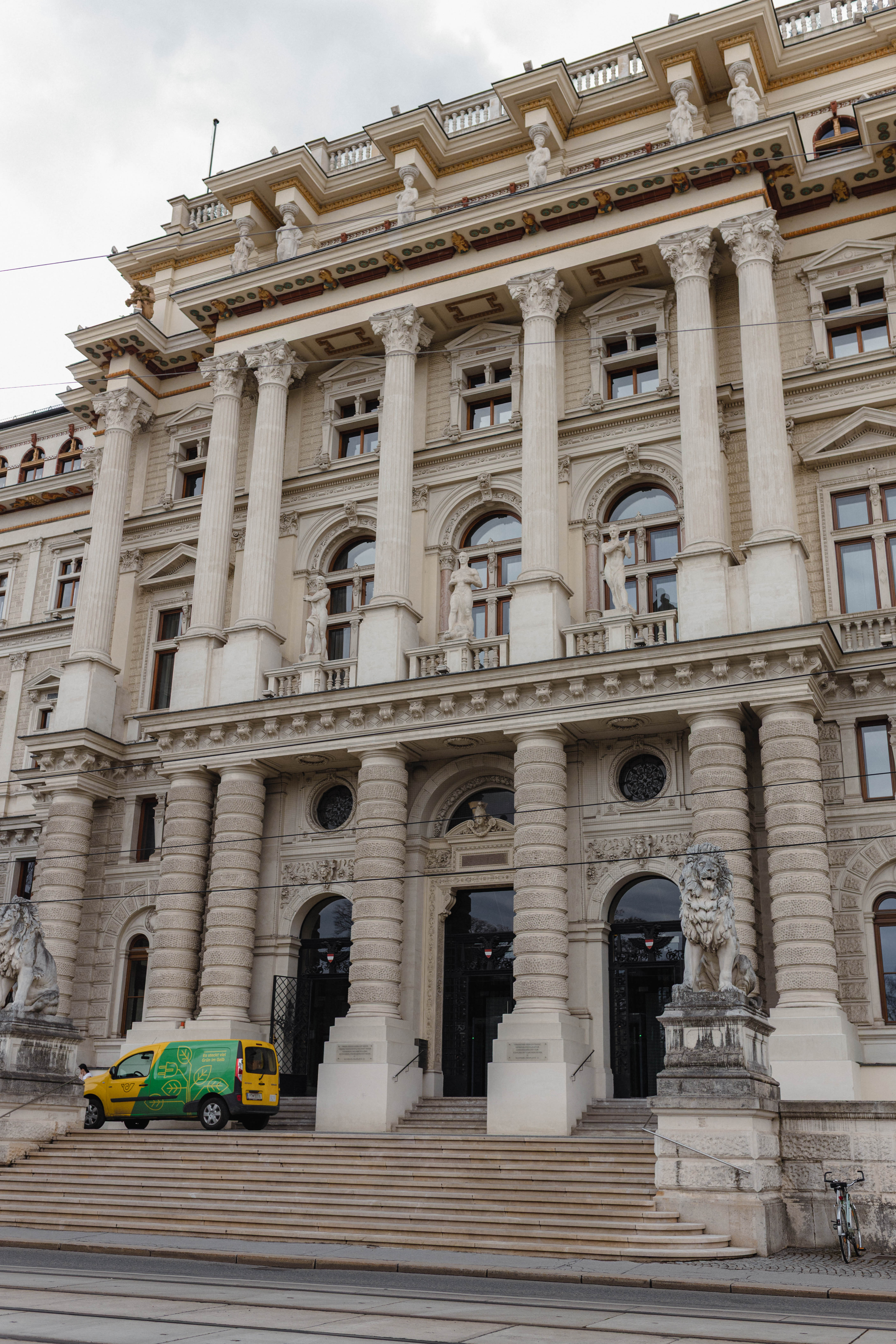 Vienna 225