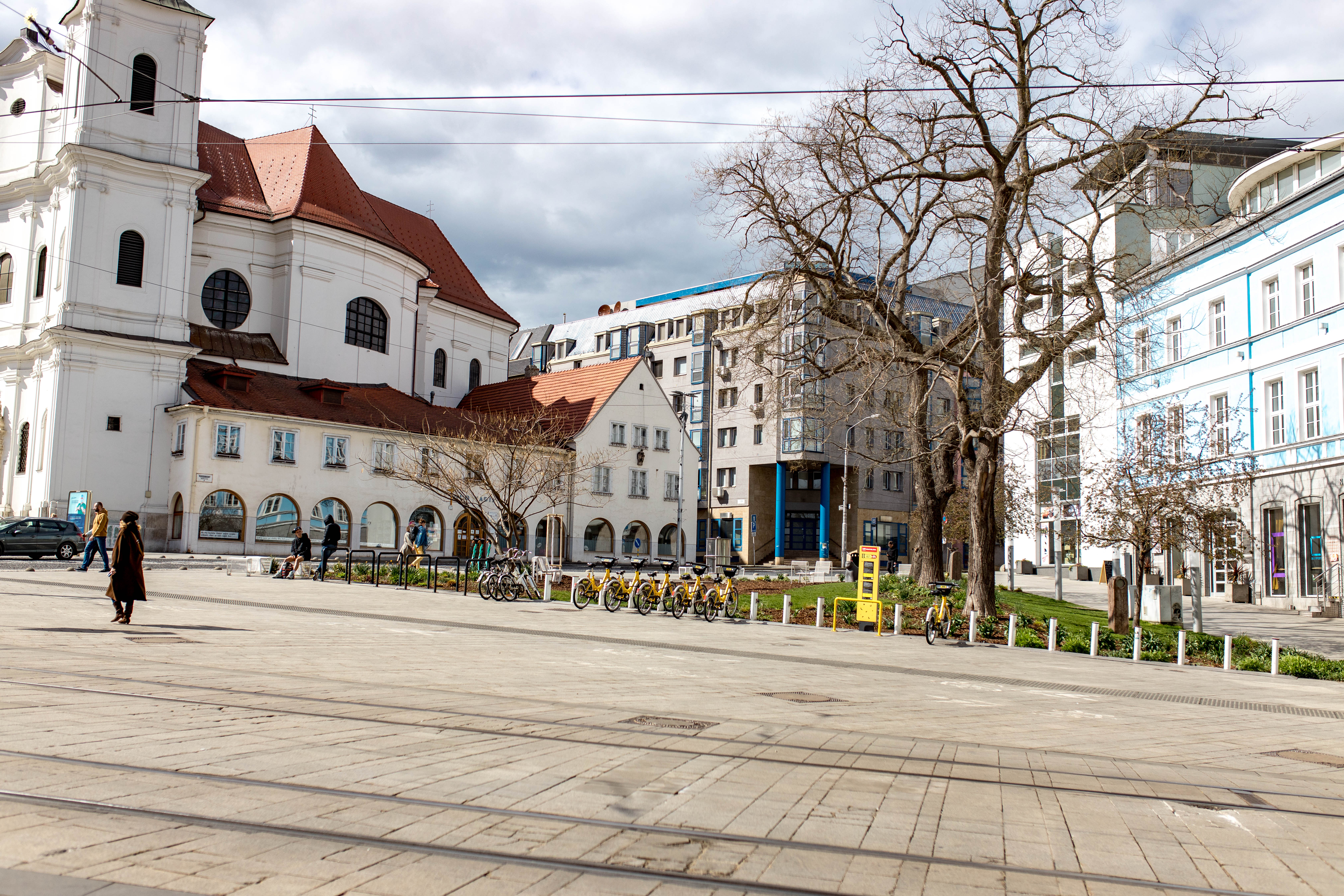 Bratislava 125
