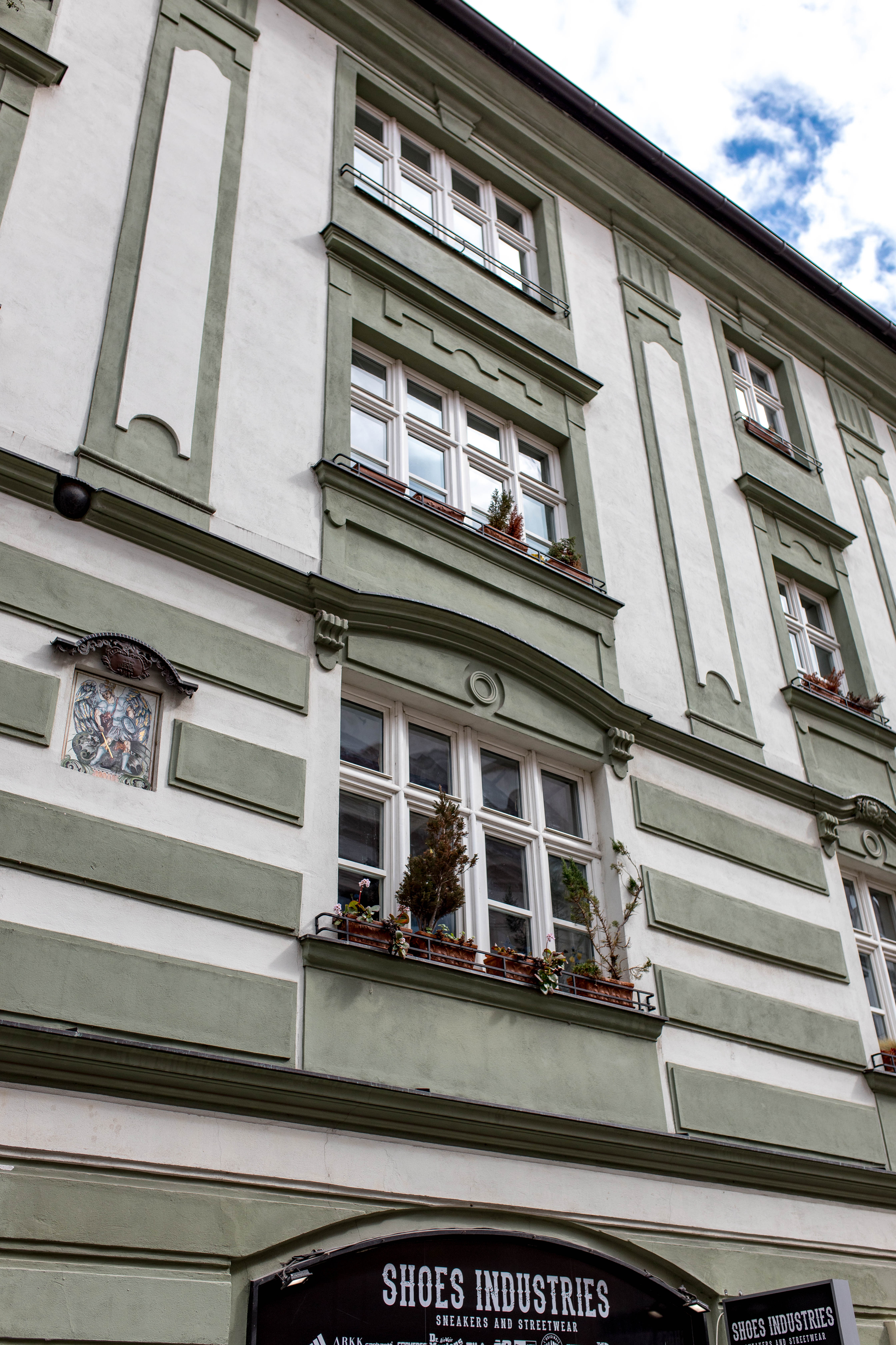 Bratislava 157