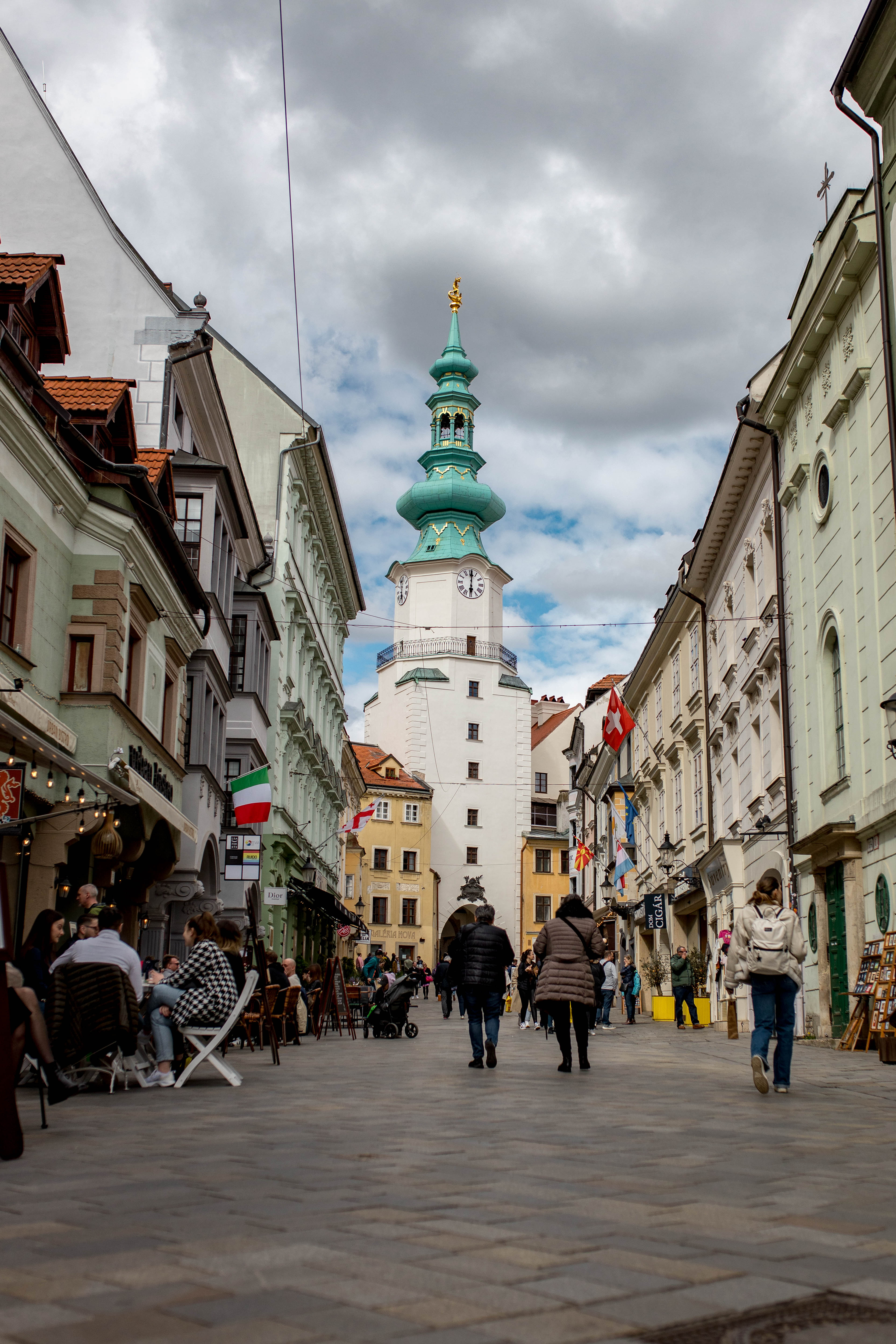 Bratislava 162