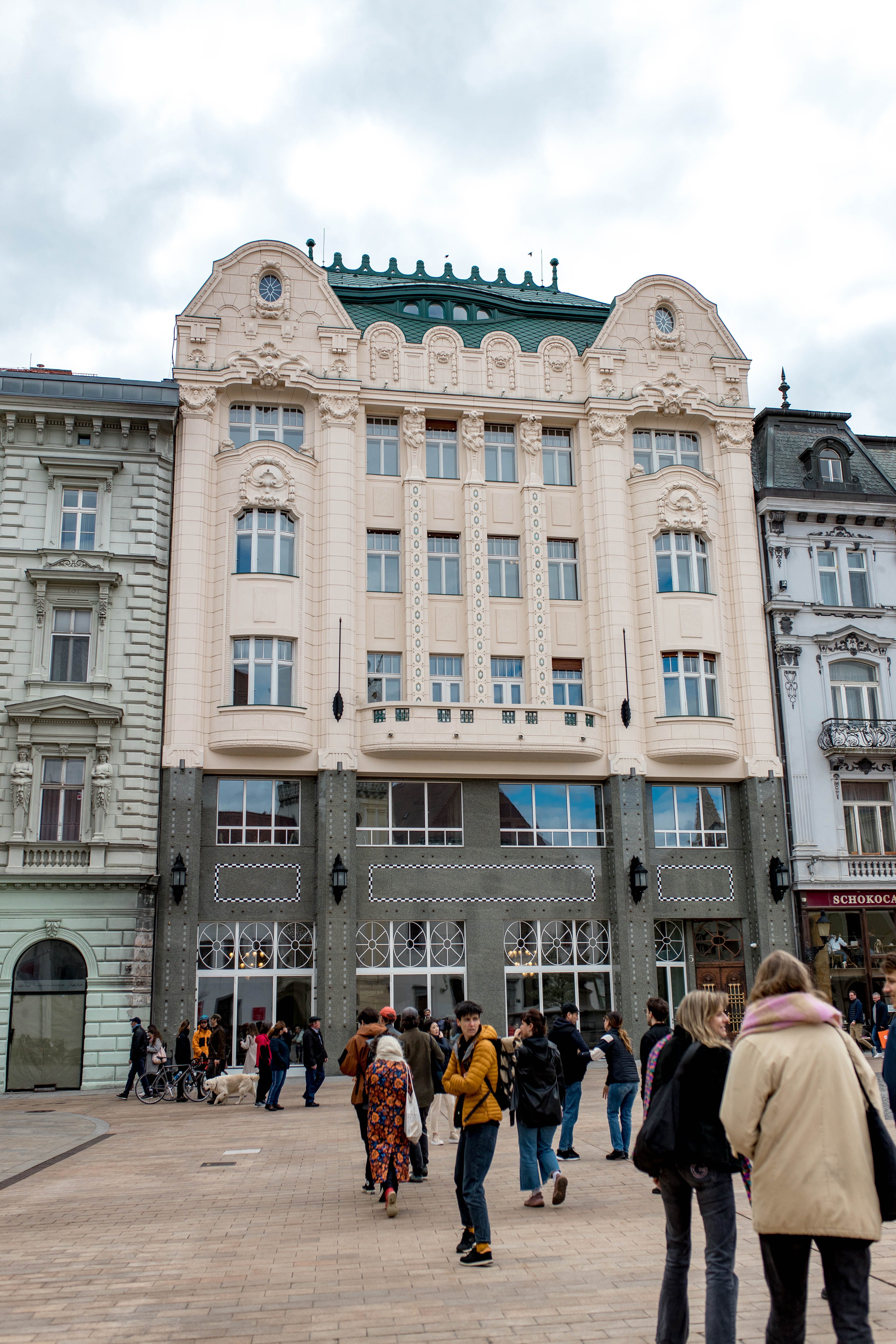 Bratislava 211
