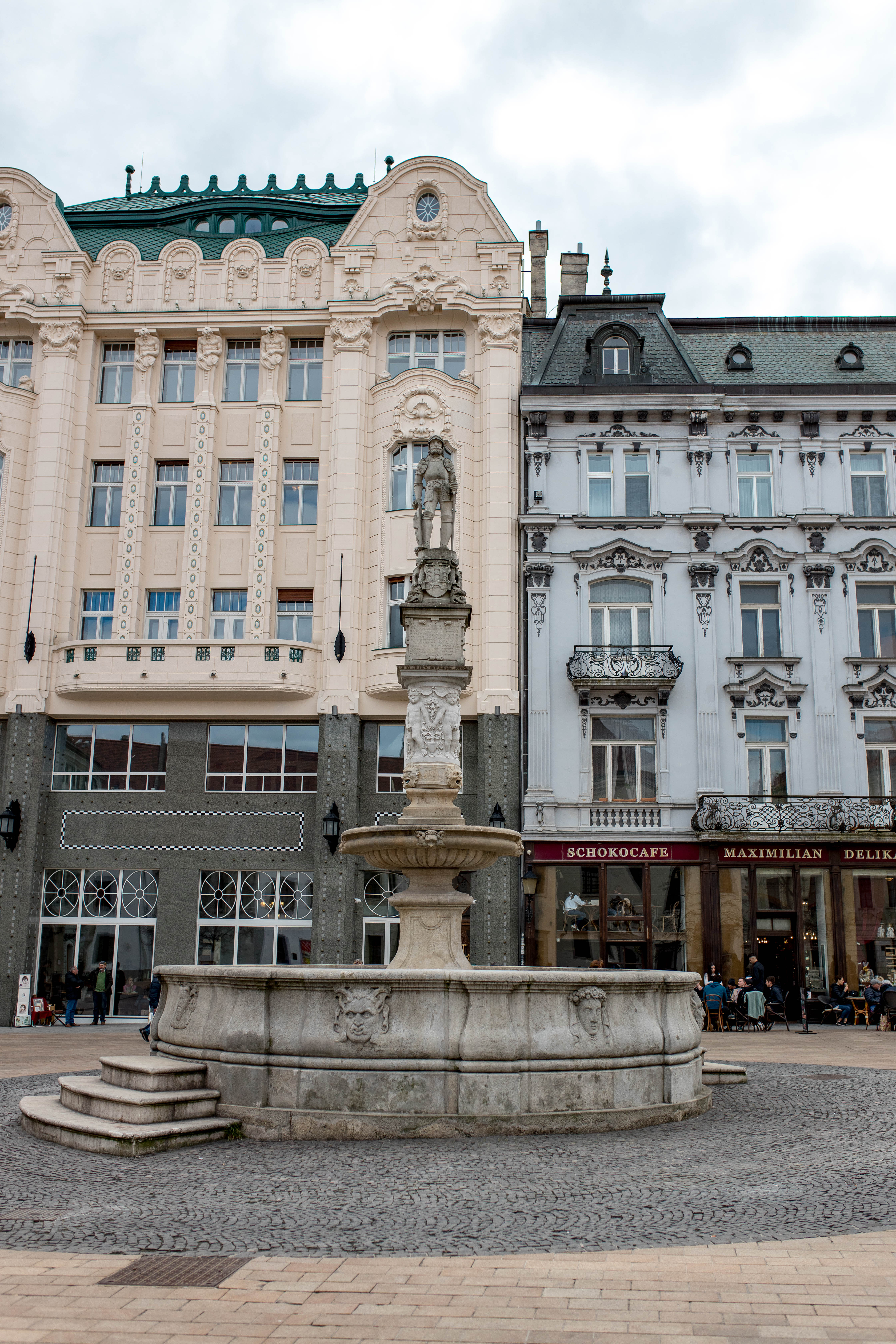 Bratislava 212