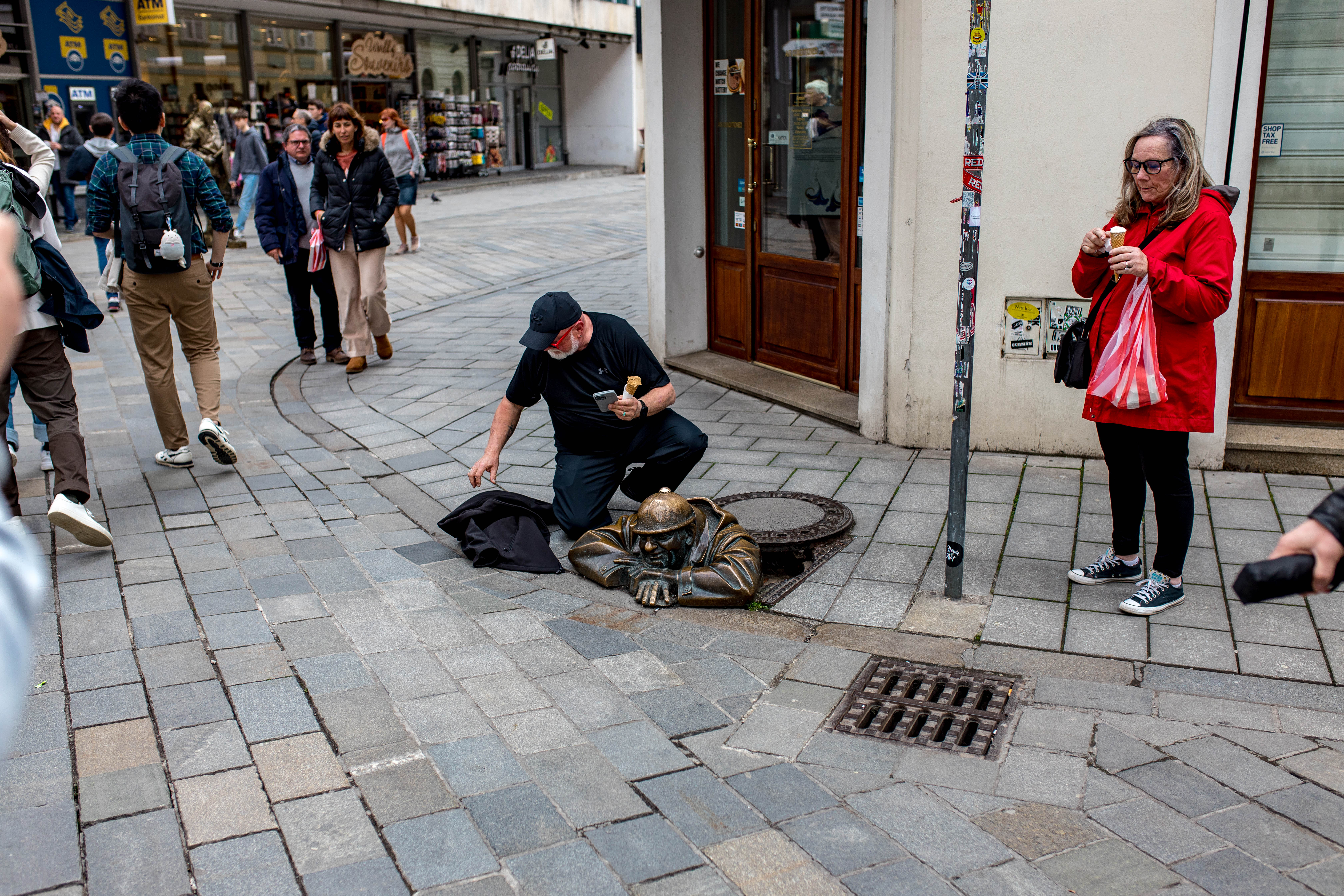 Bratislava 221