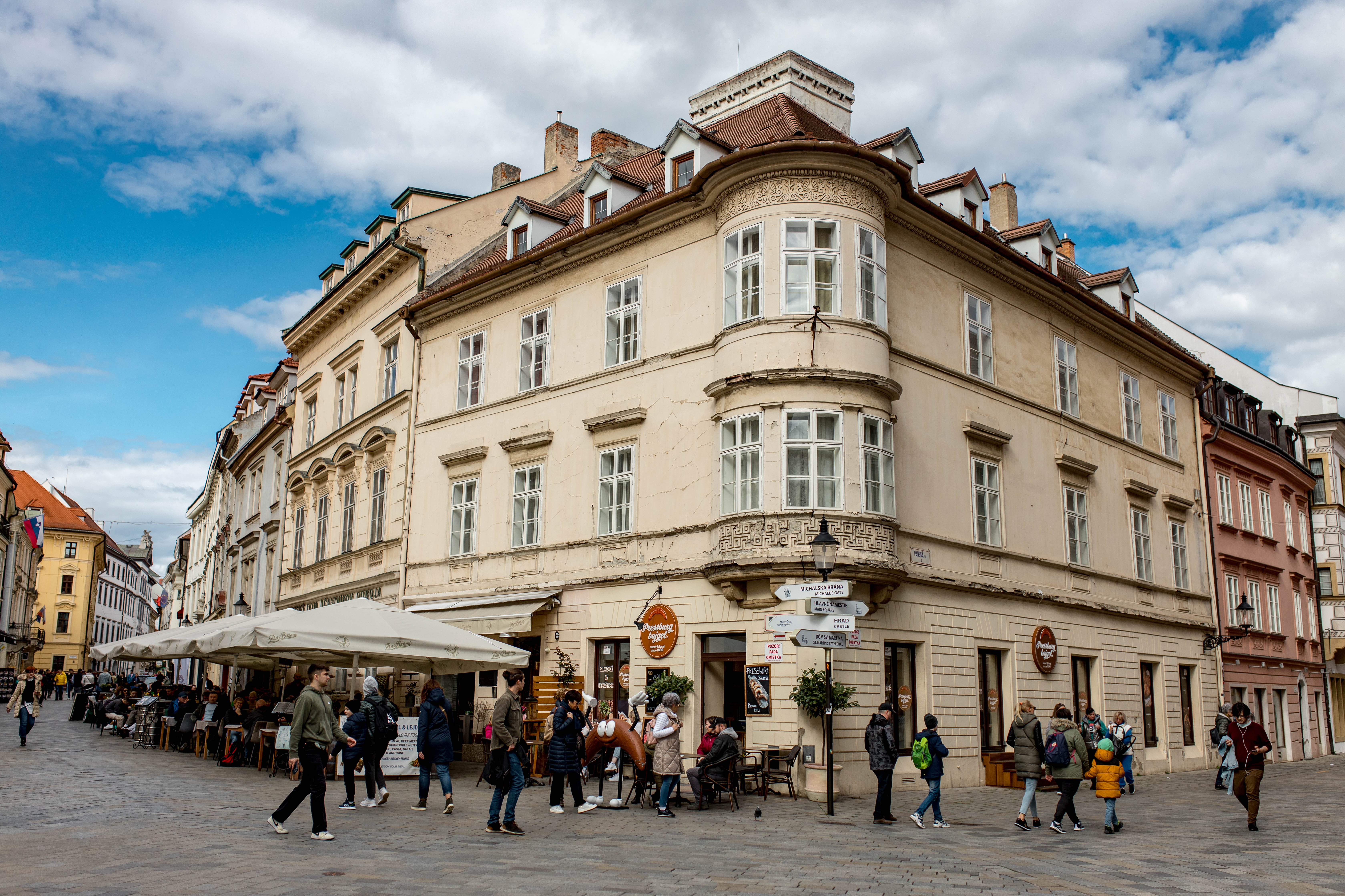 Bratislava 287
