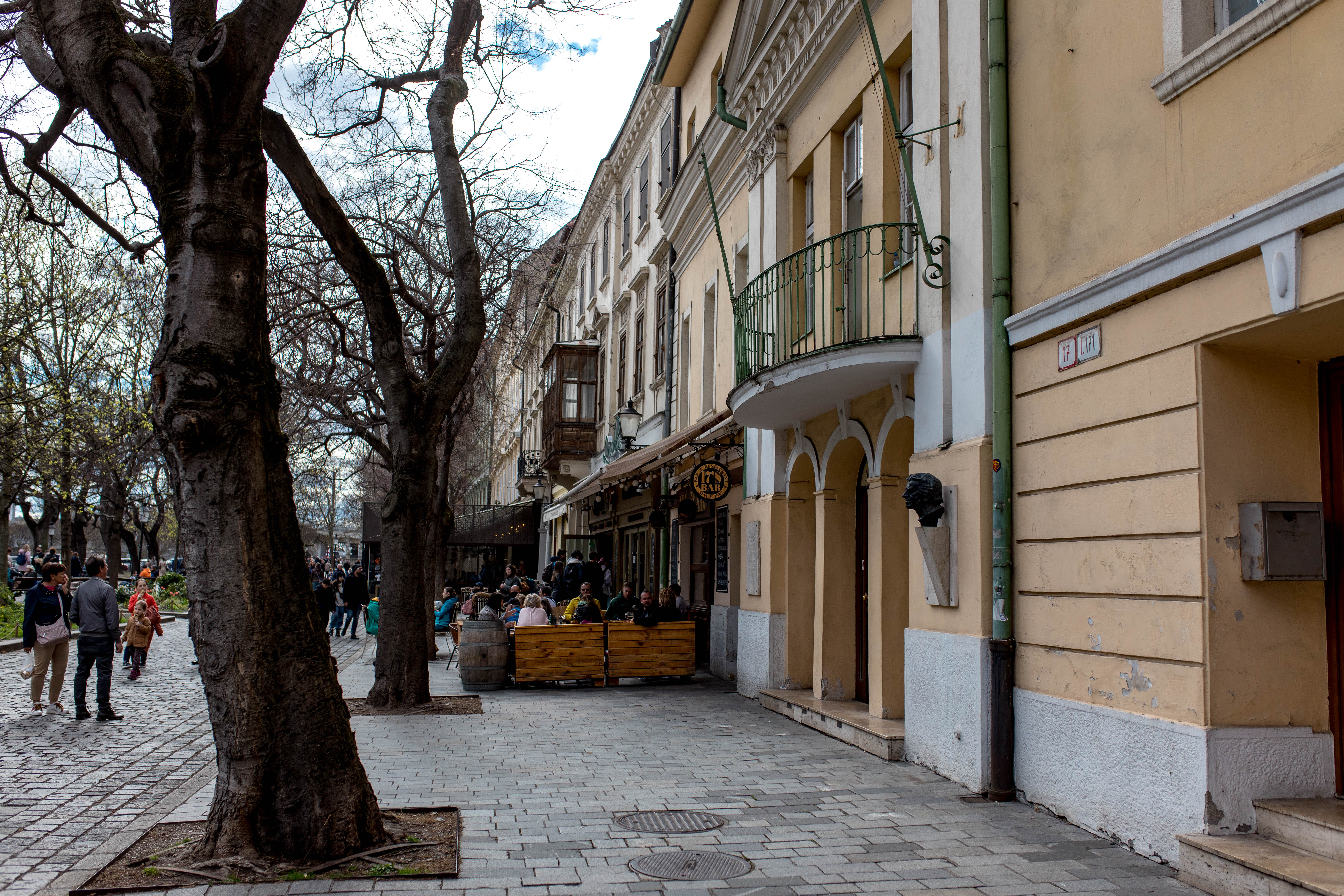 Bratislava 288