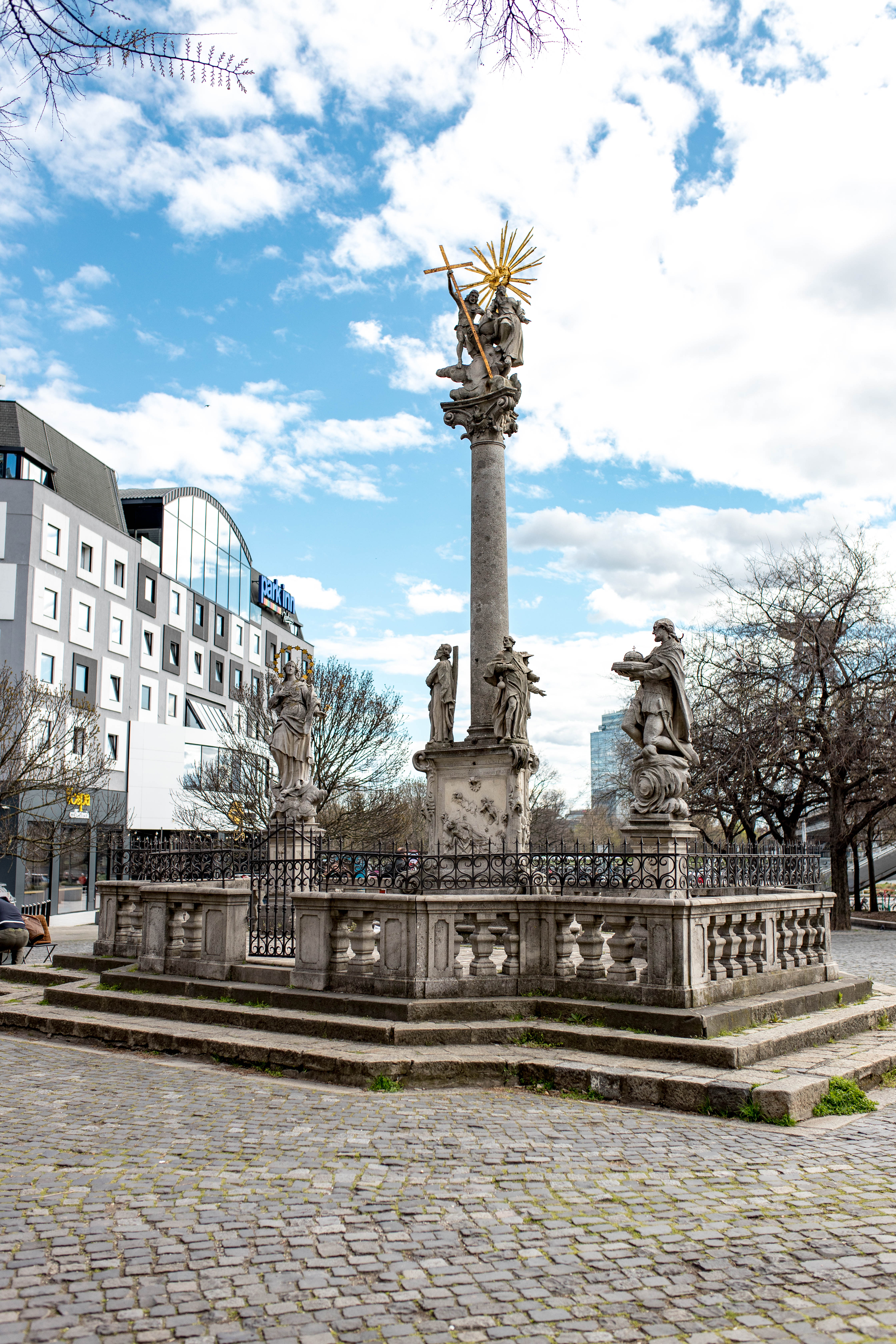 Bratislava 295