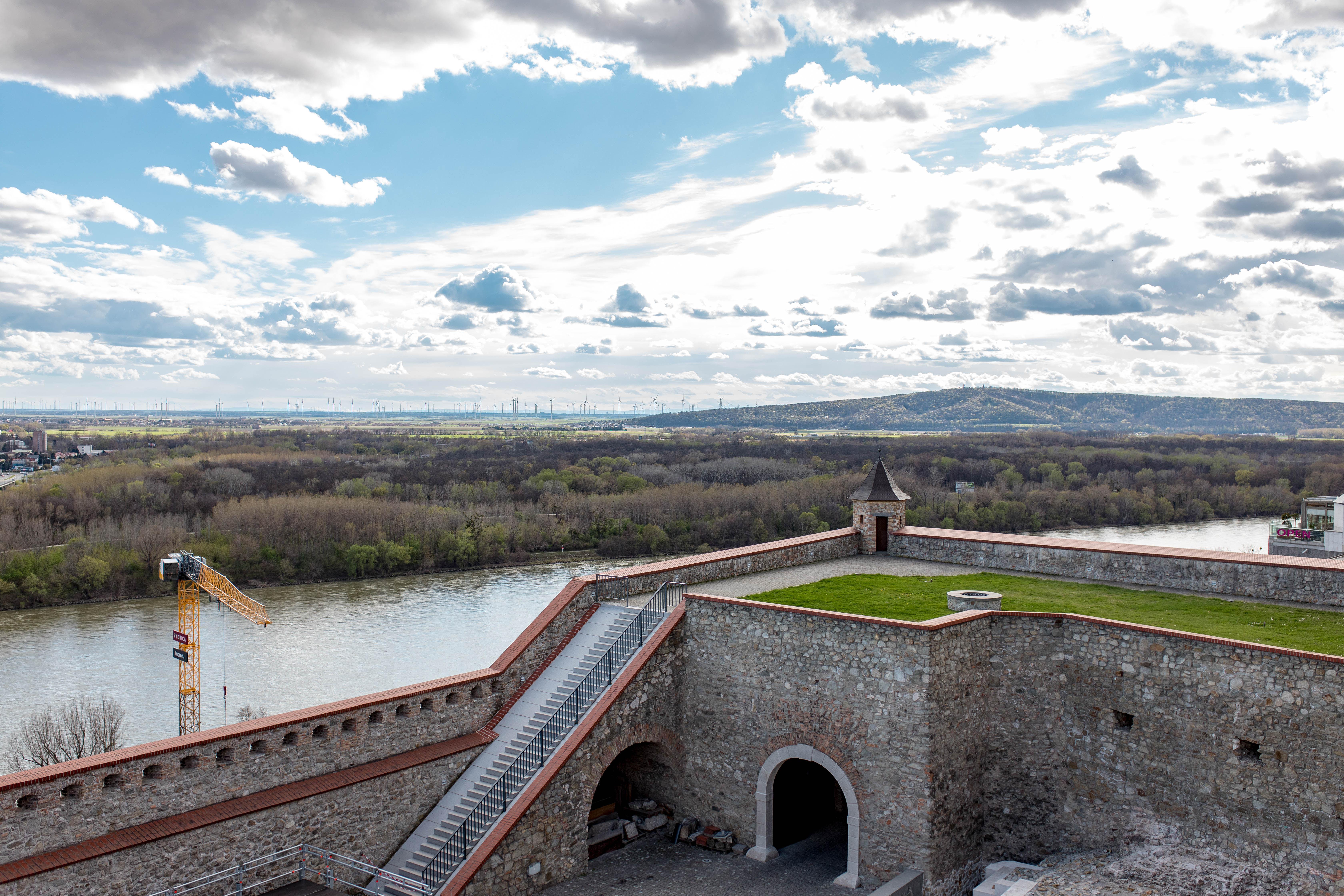 Bratislava 362