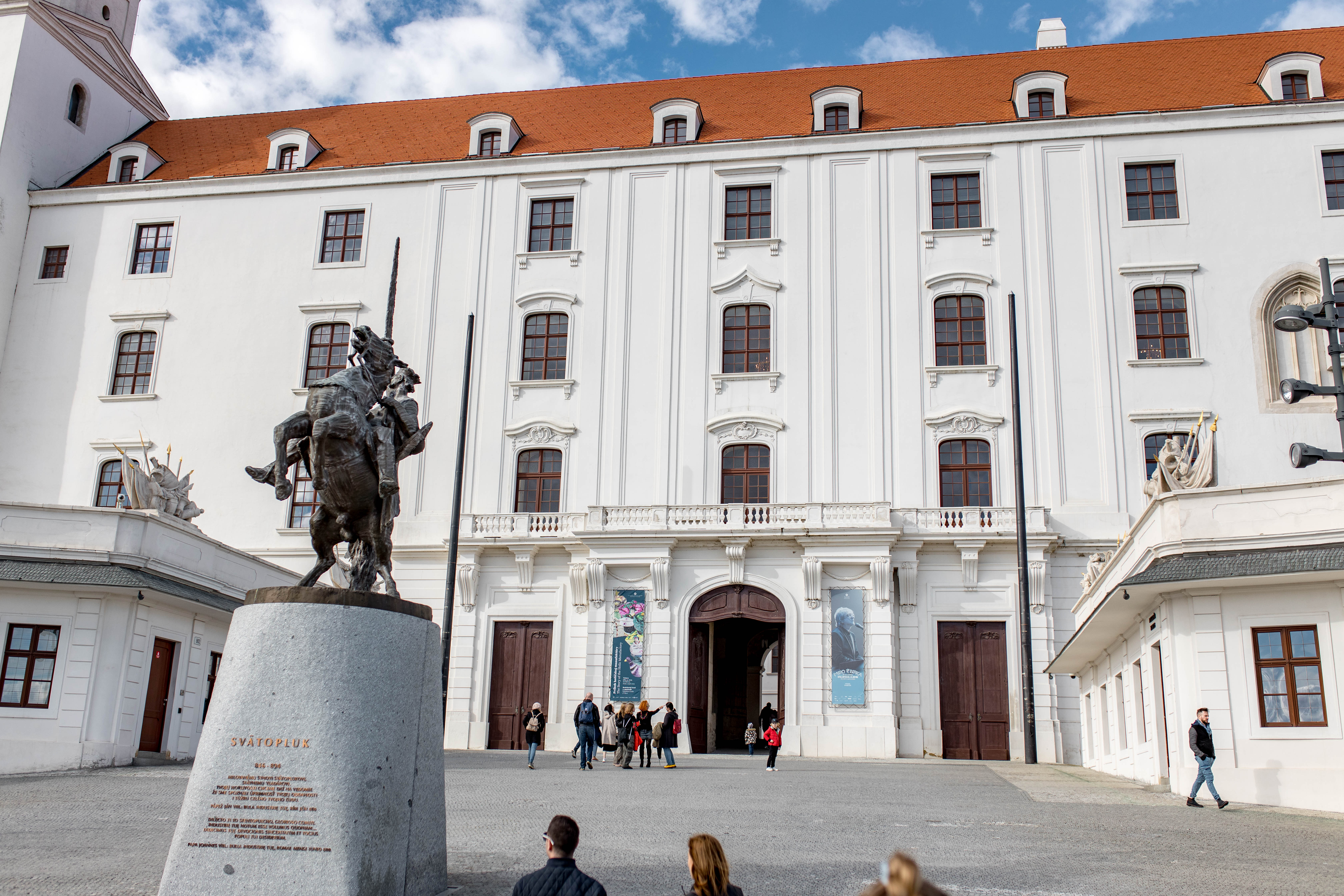 Bratislava 364