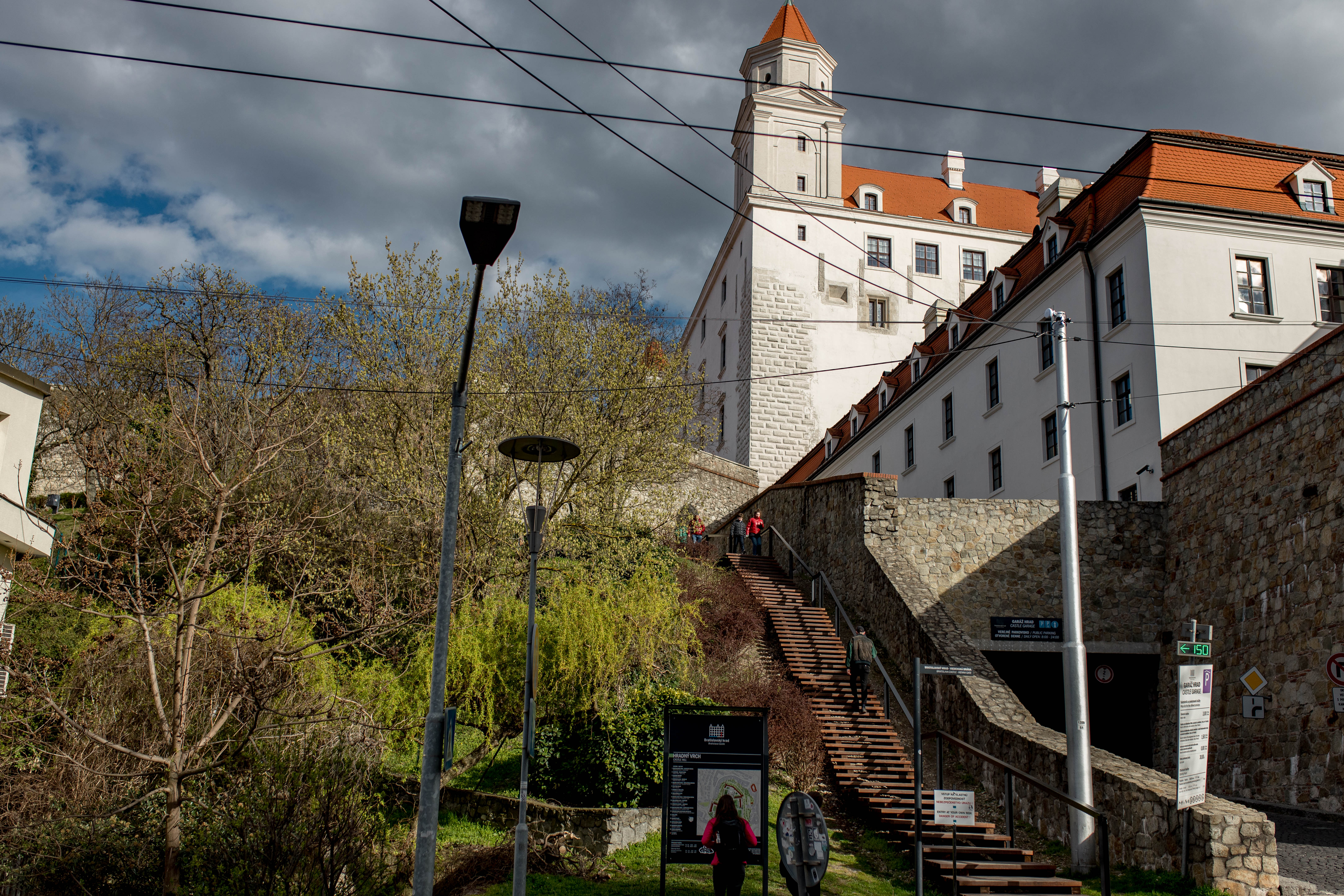 Bratislava 390