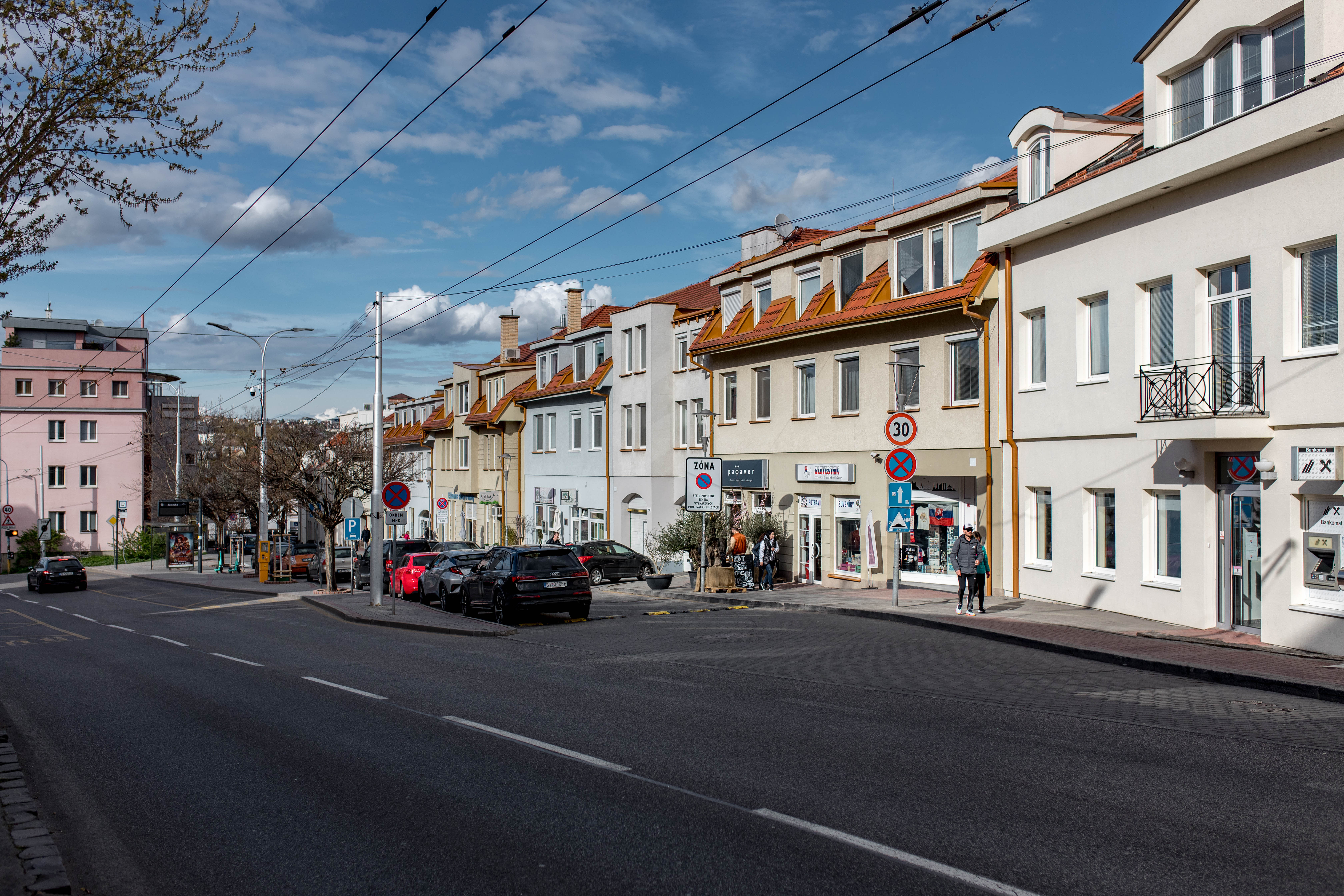 Bratislava 391