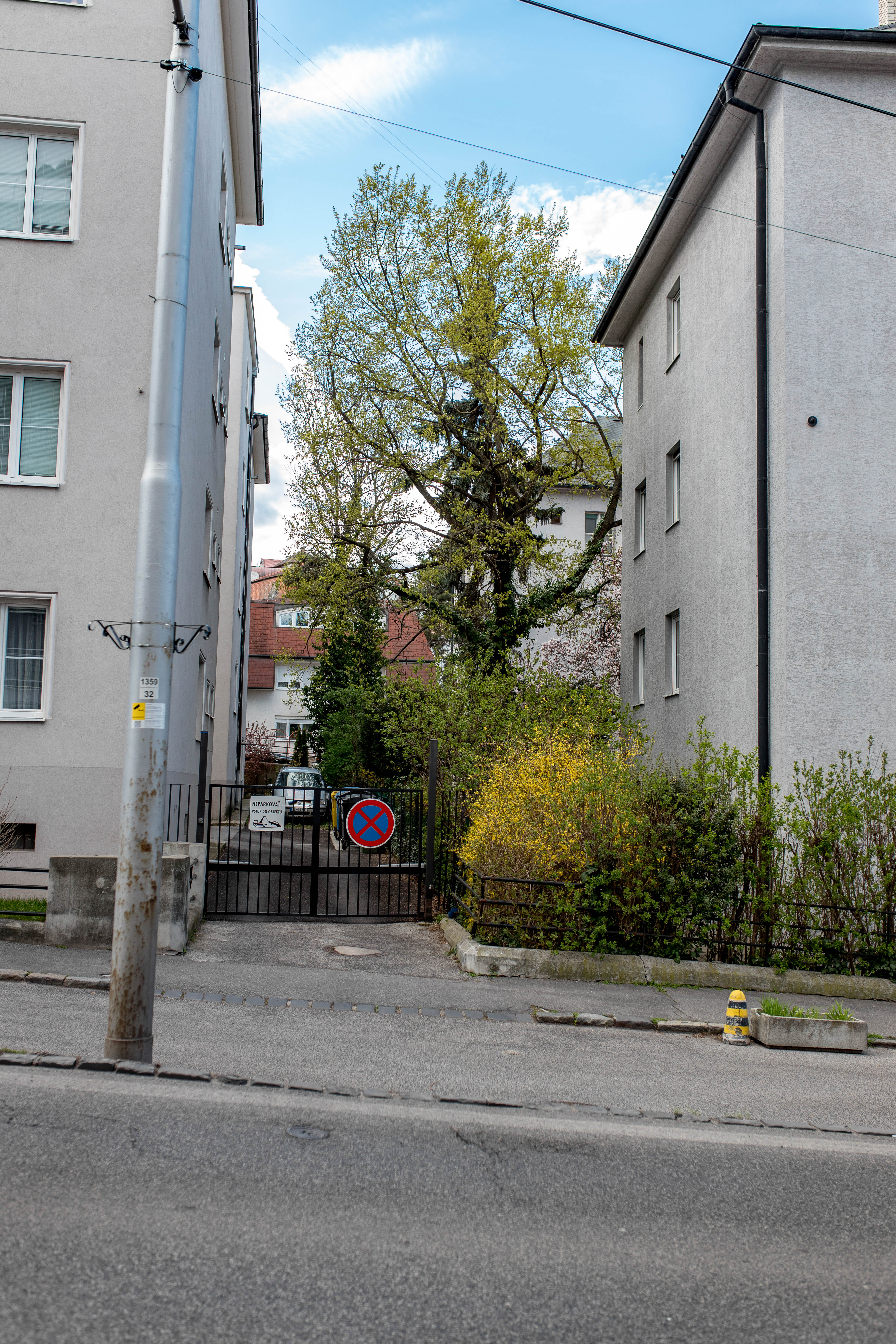 Bratislava 395