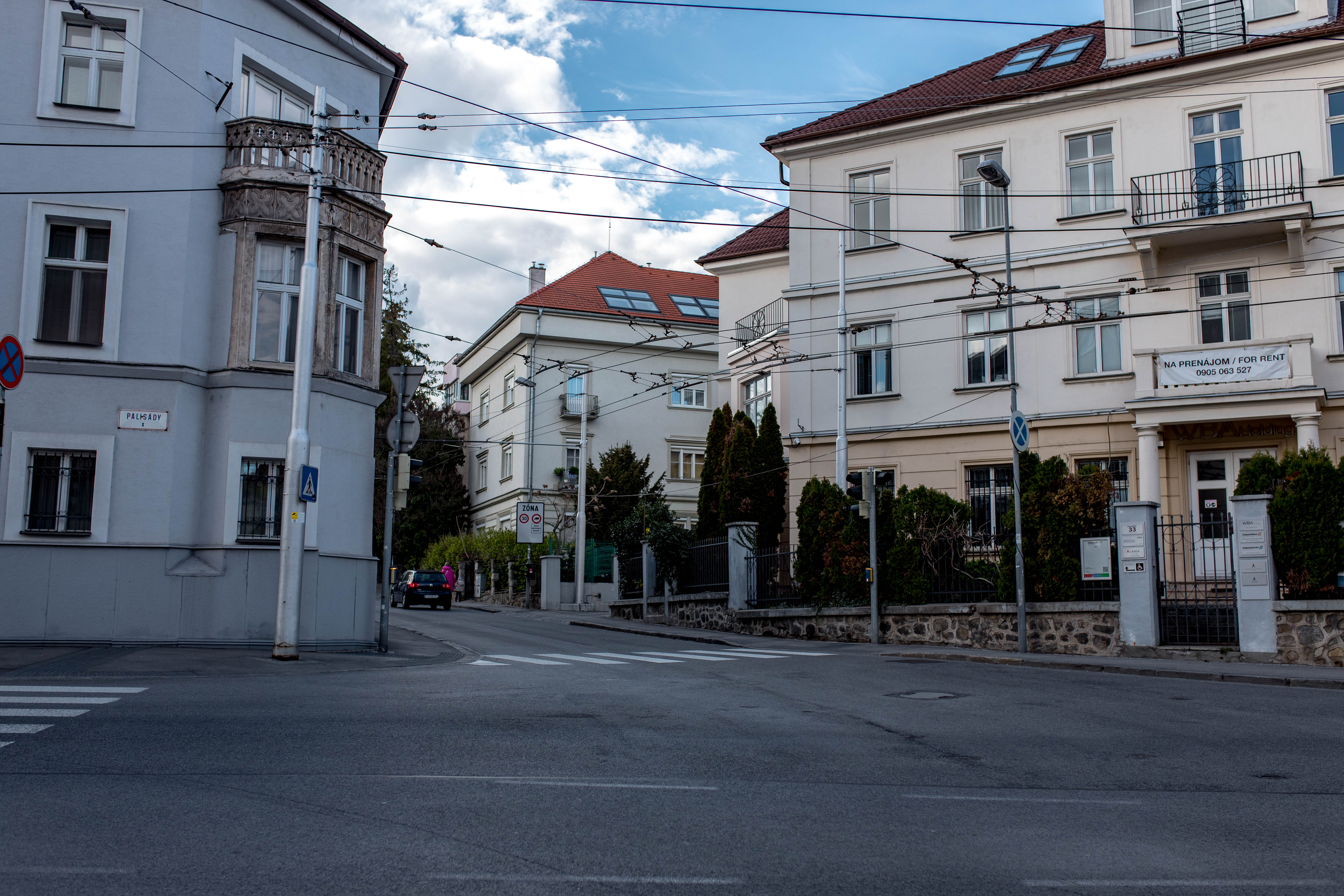 Bratislava 412