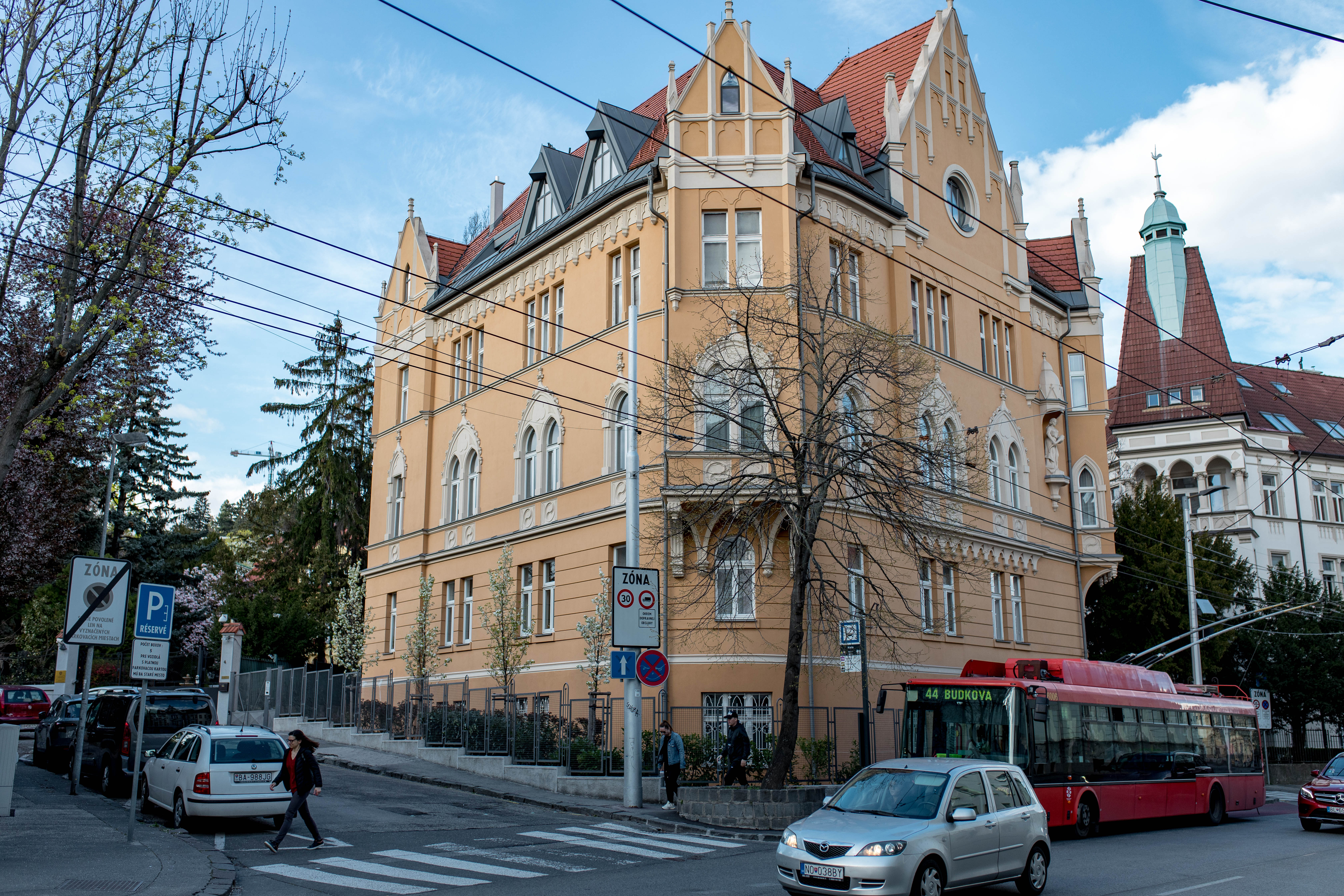 Bratislava 414