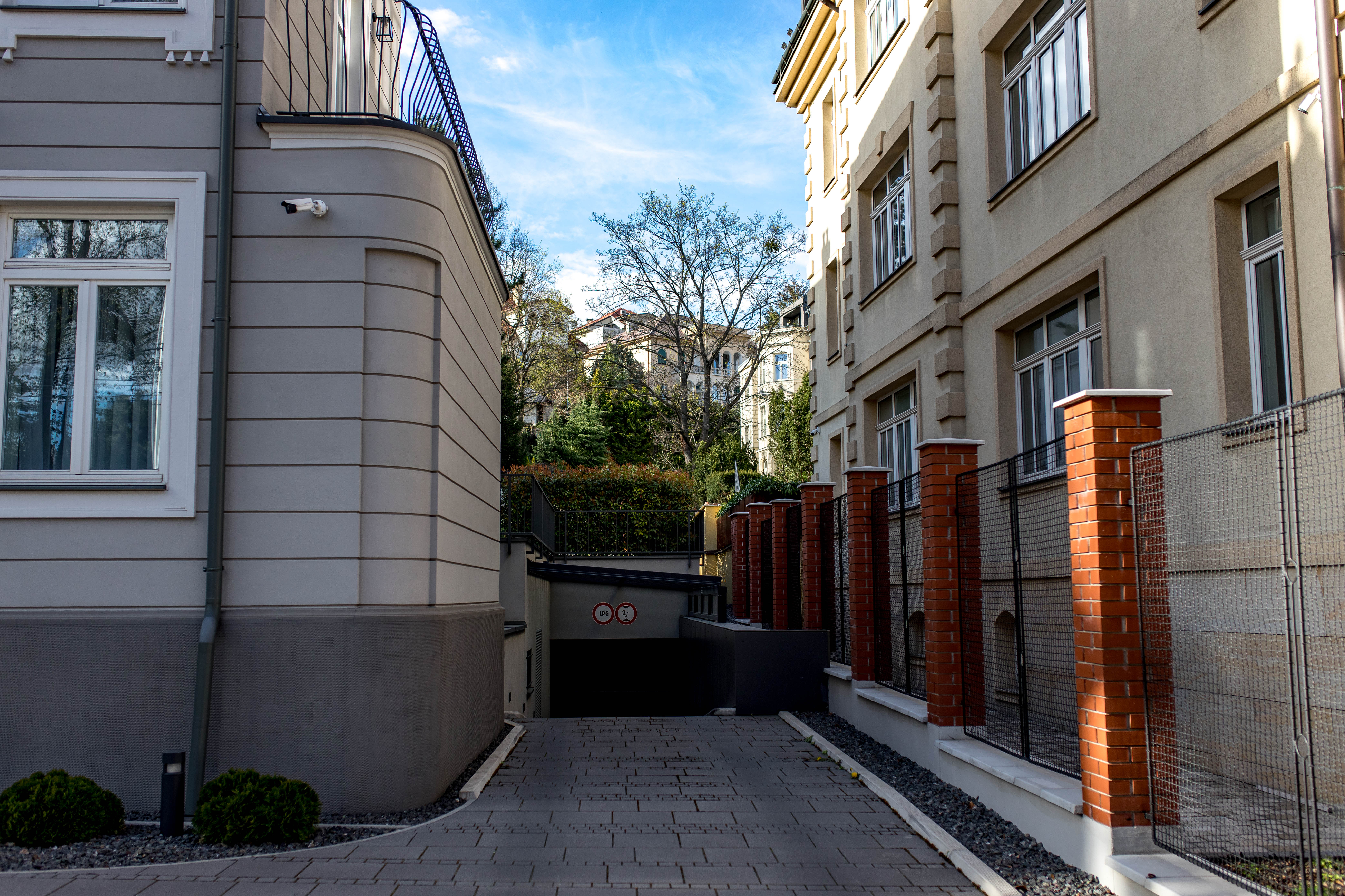Bratislava 419