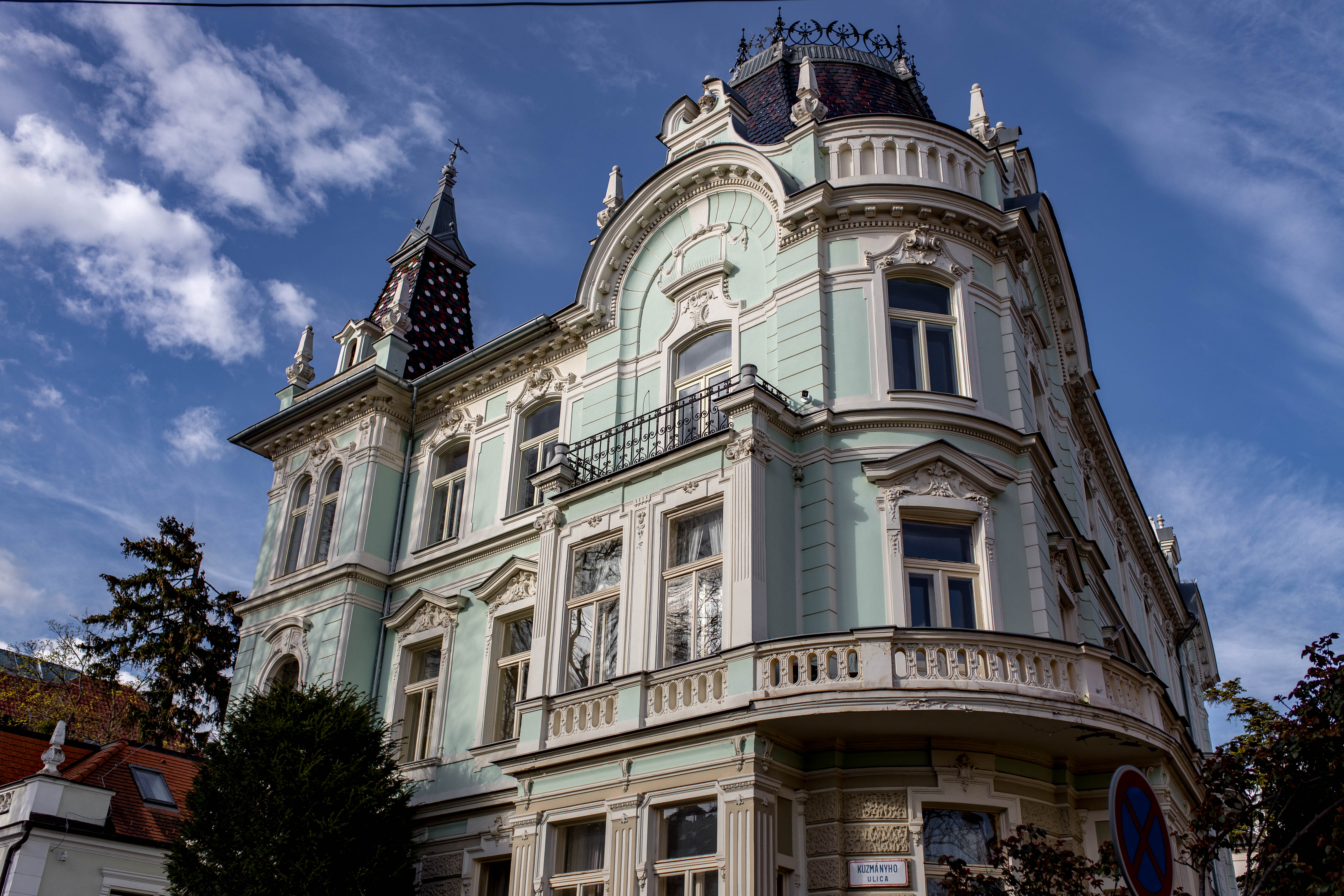Bratislava 428