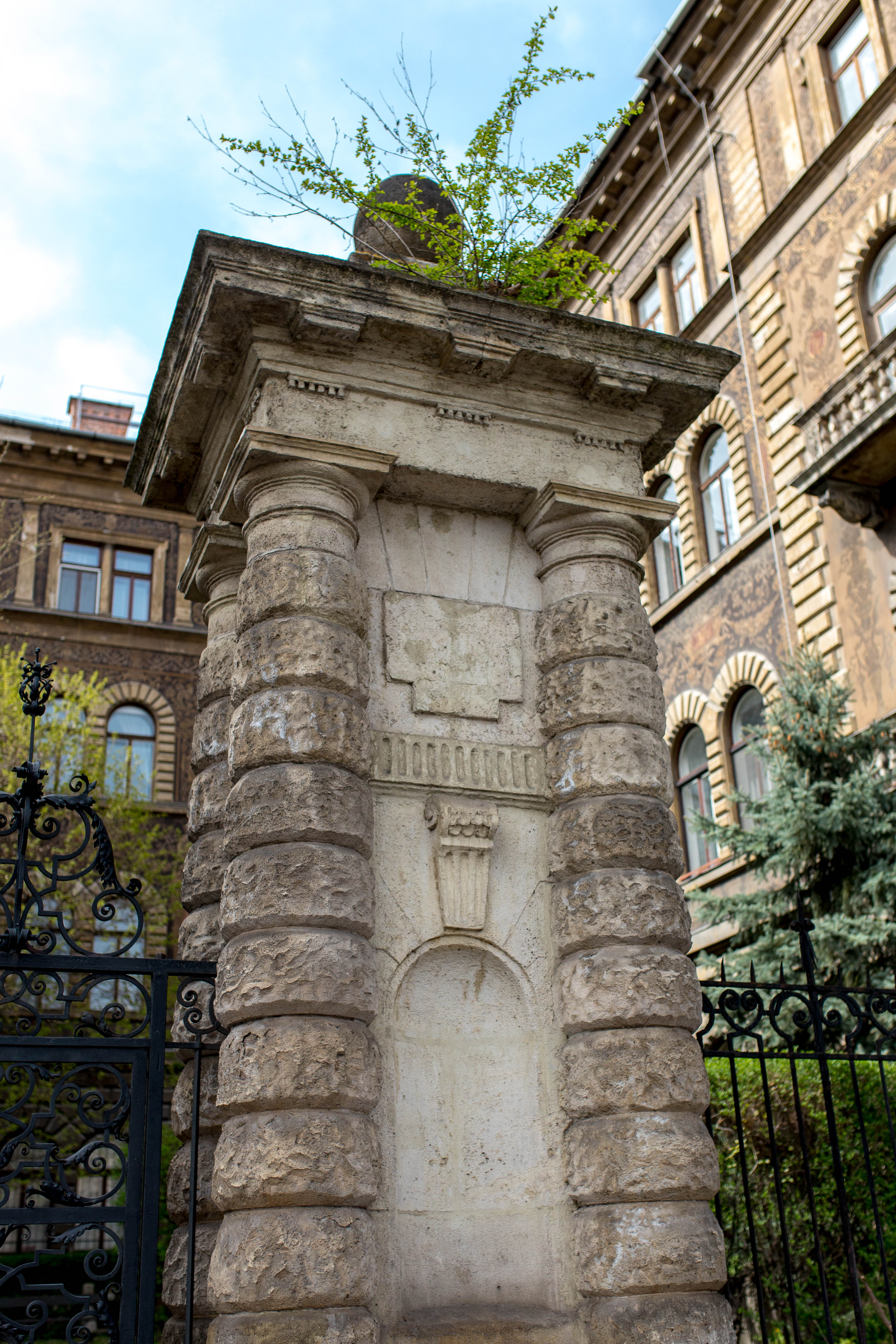 Budapest 835