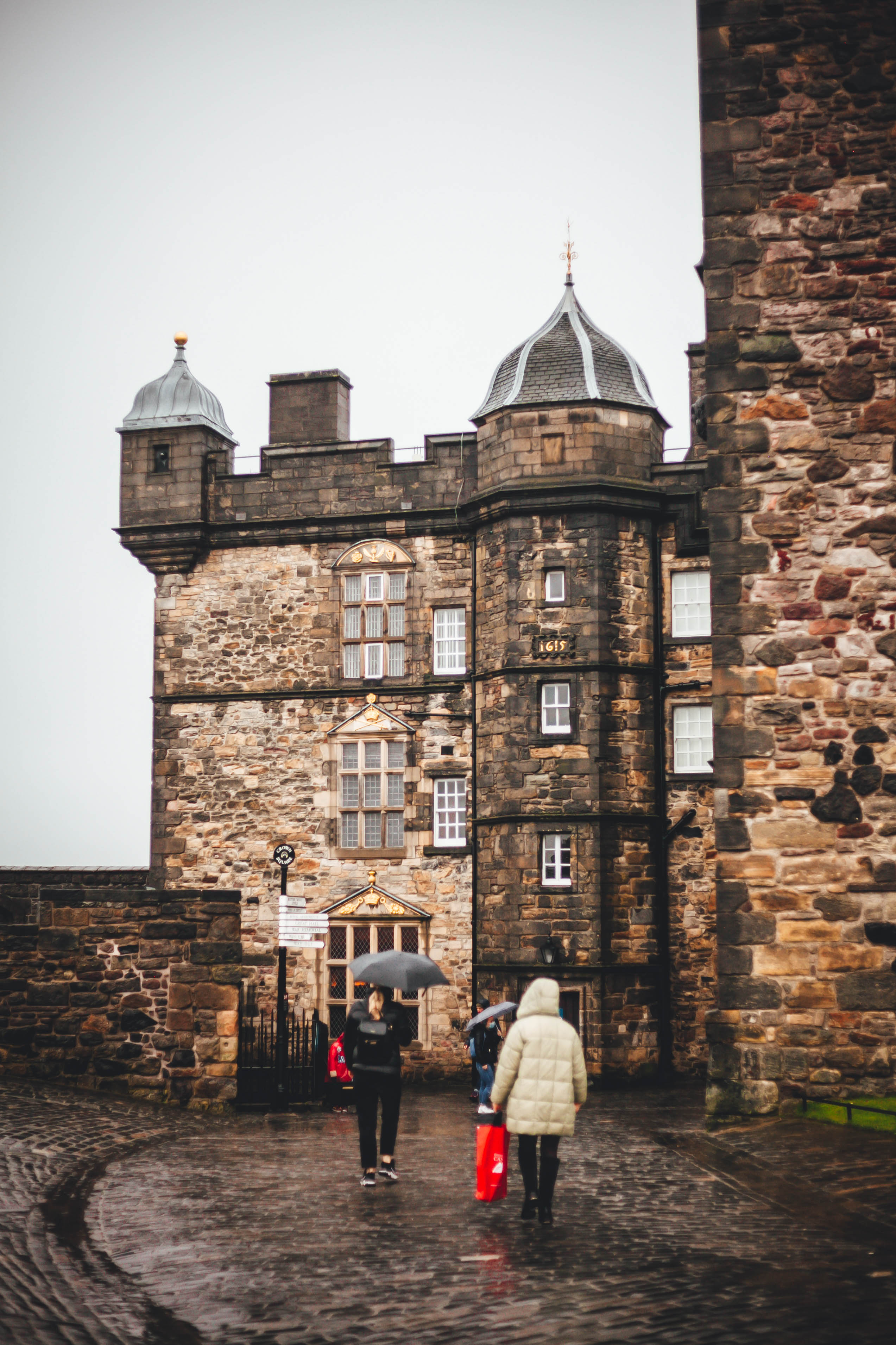 Edinburgh 390