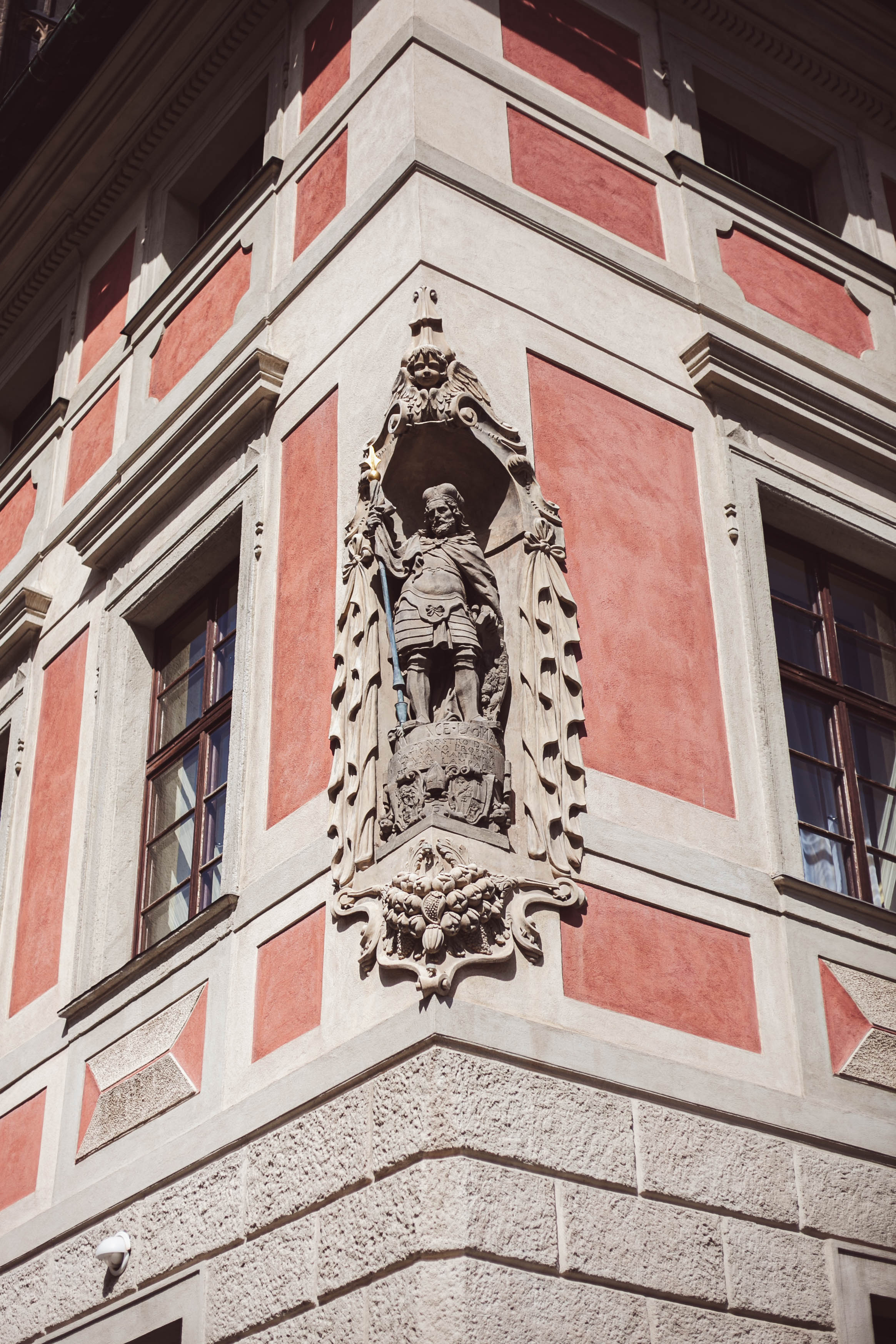 Prague 225