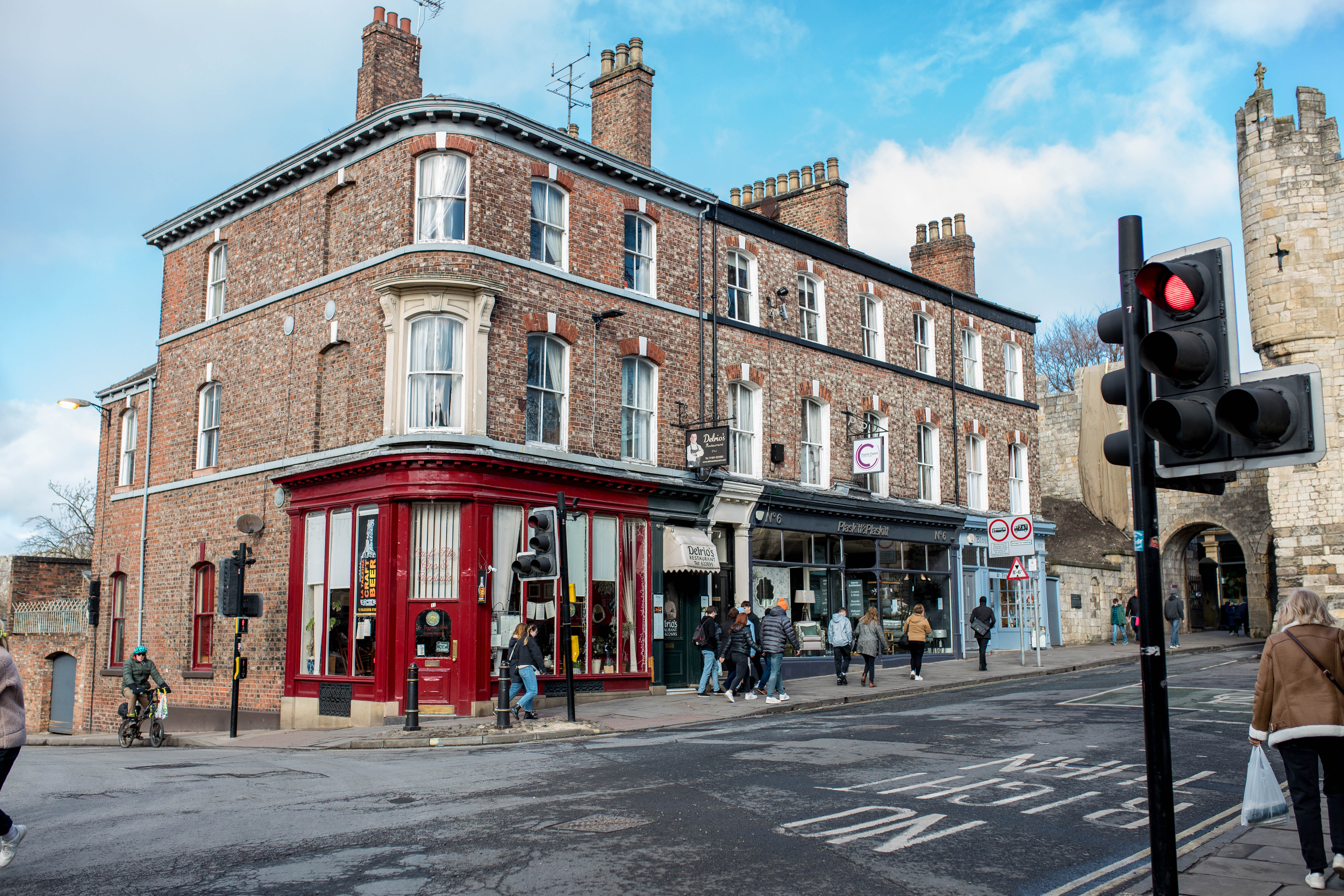 York 34