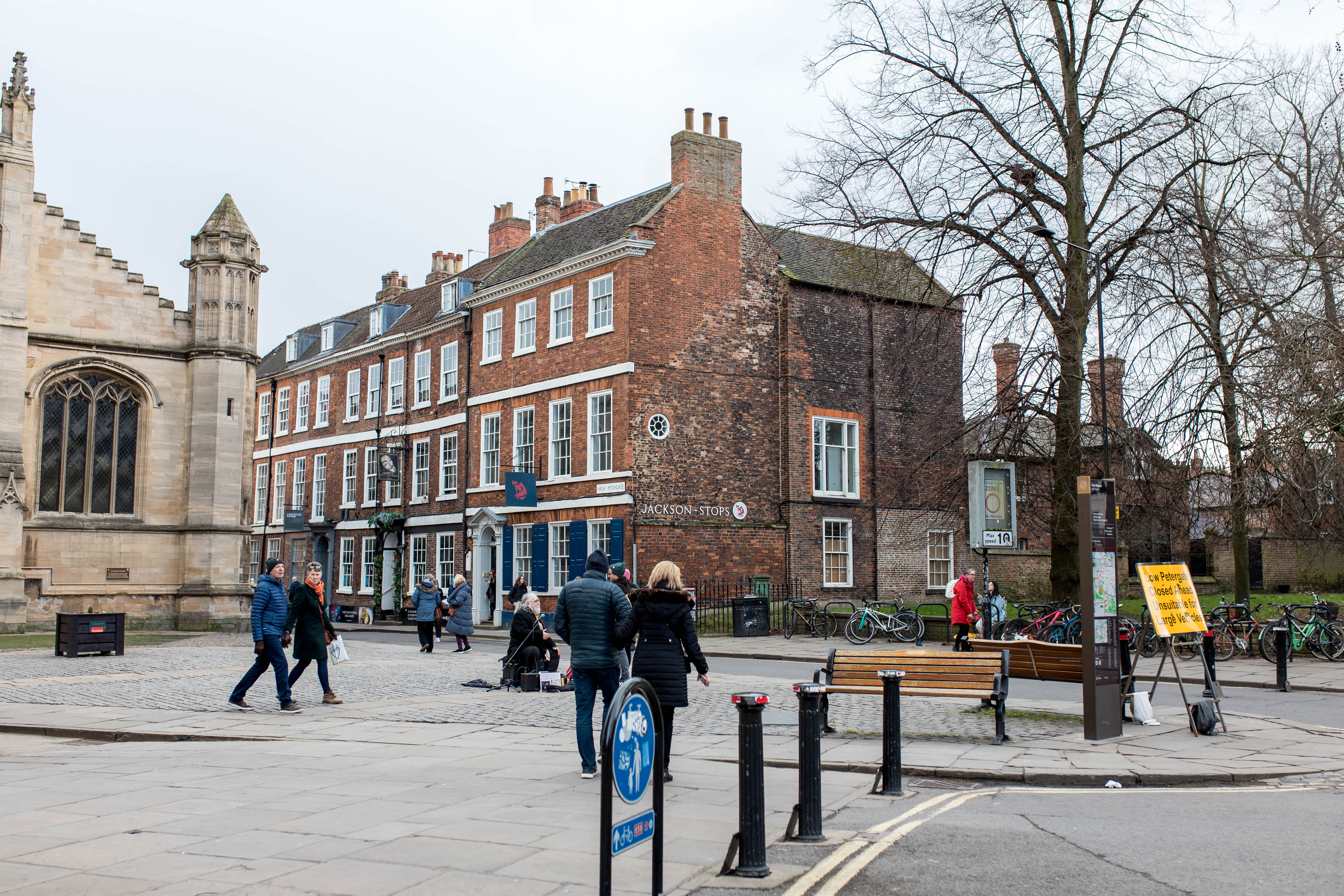 York 208