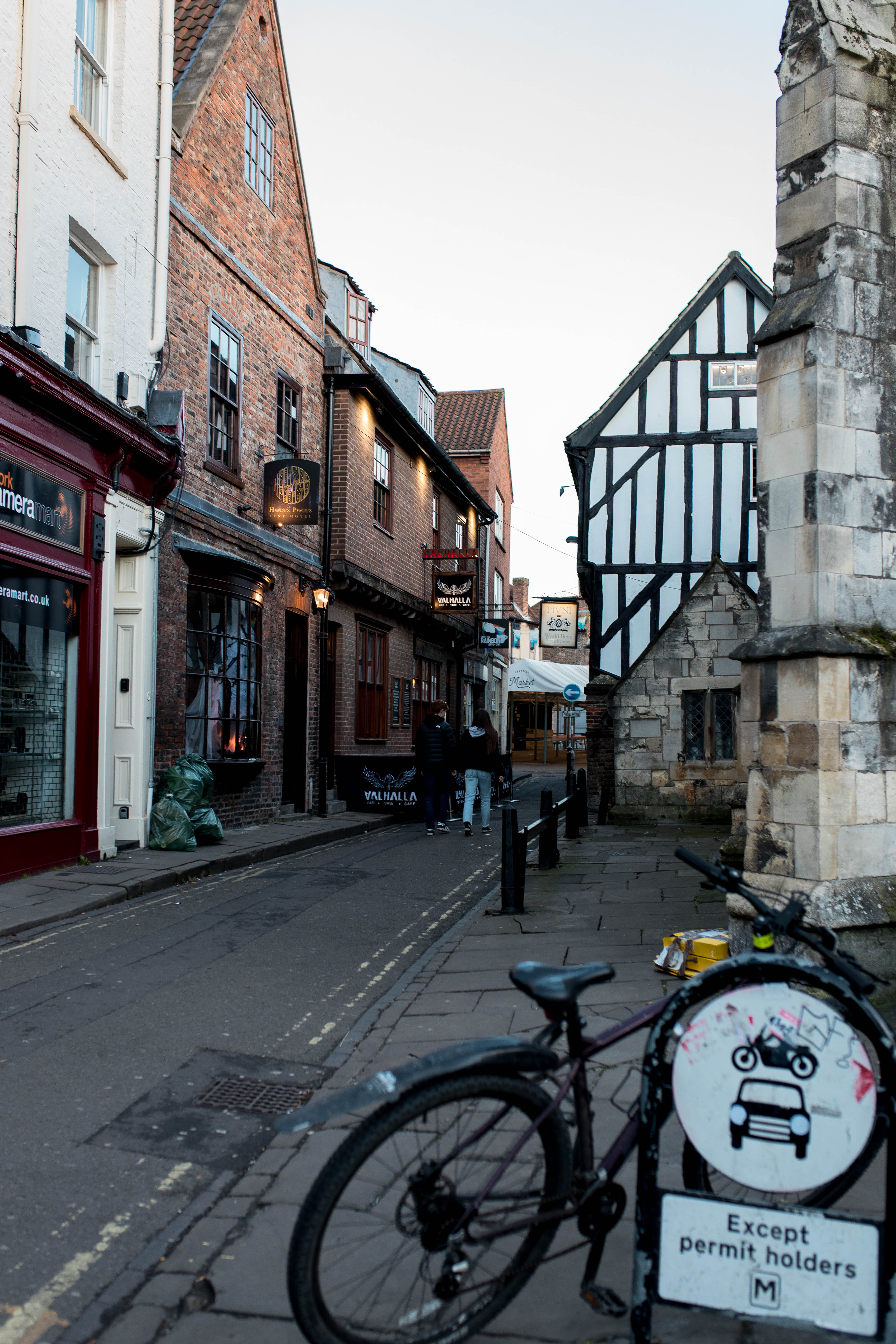 York 257