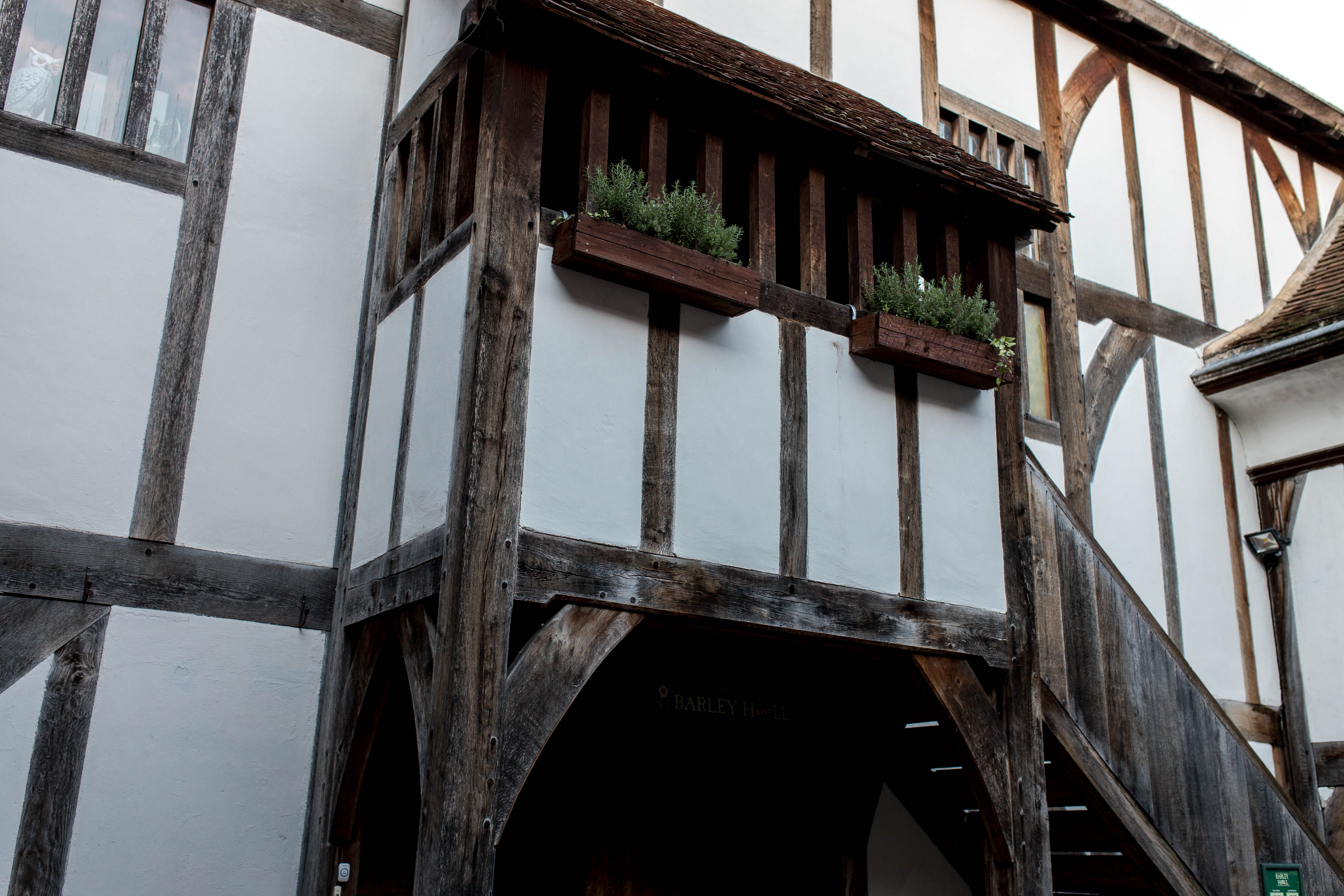 York 272