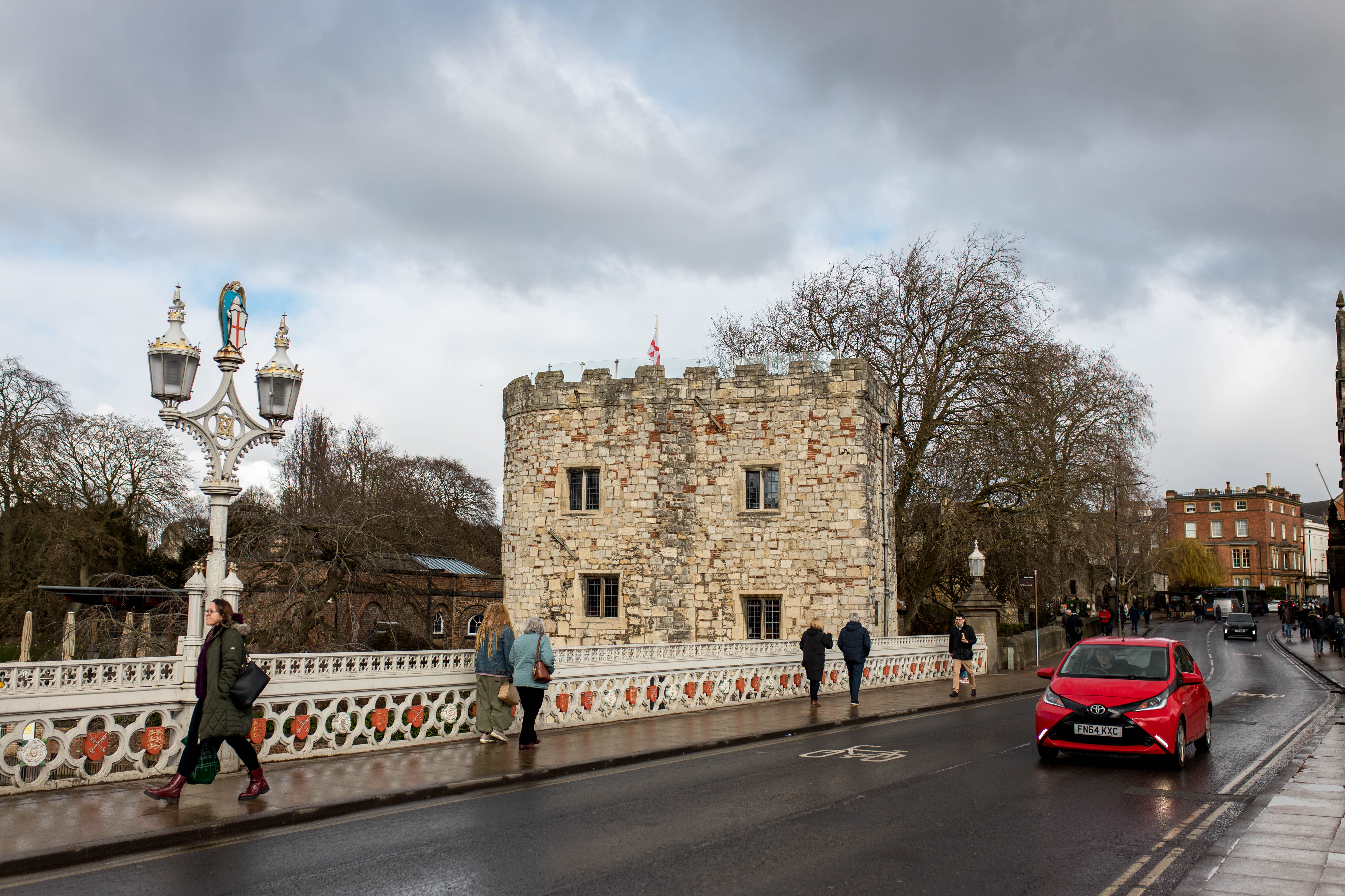 York 452