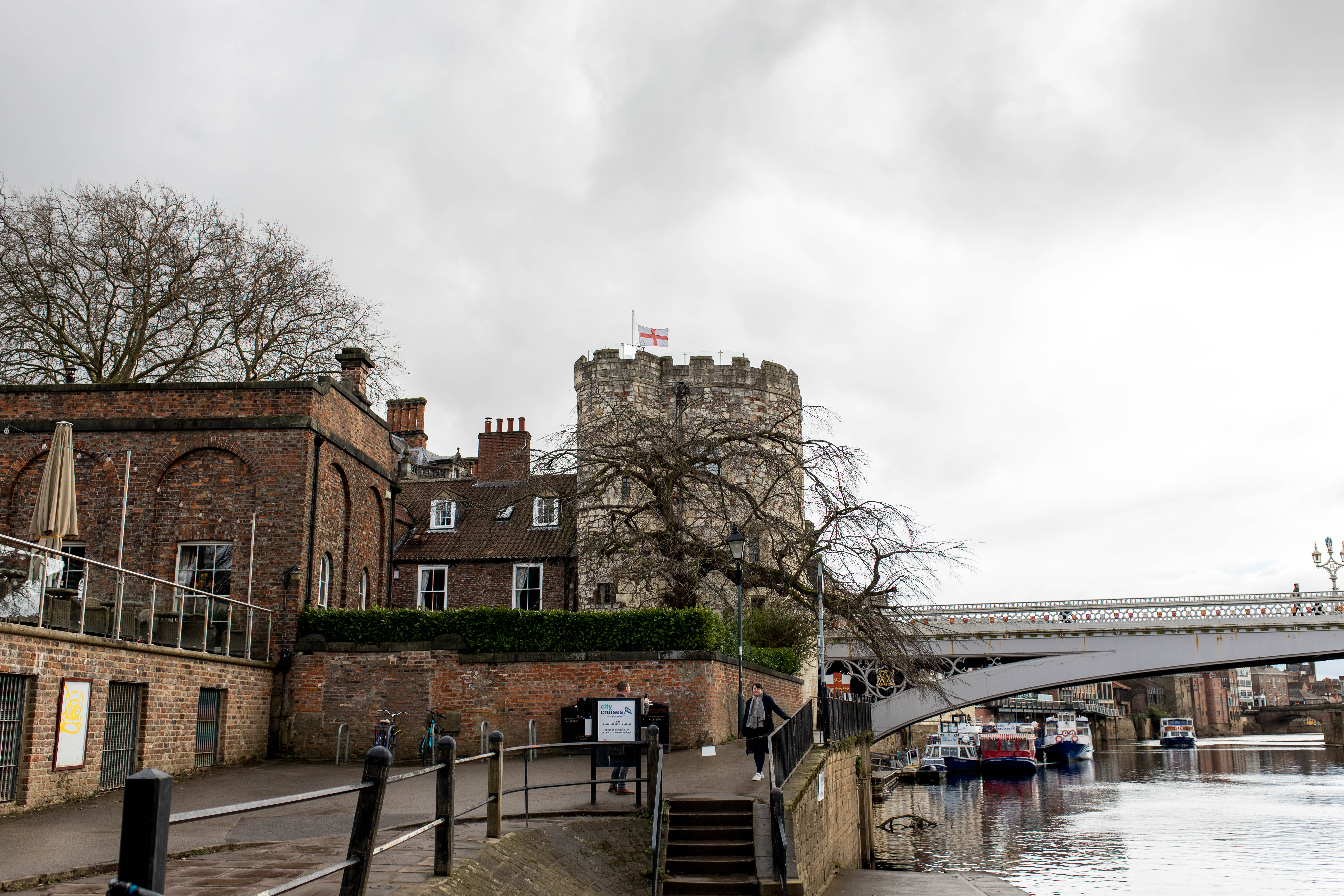 York 482
