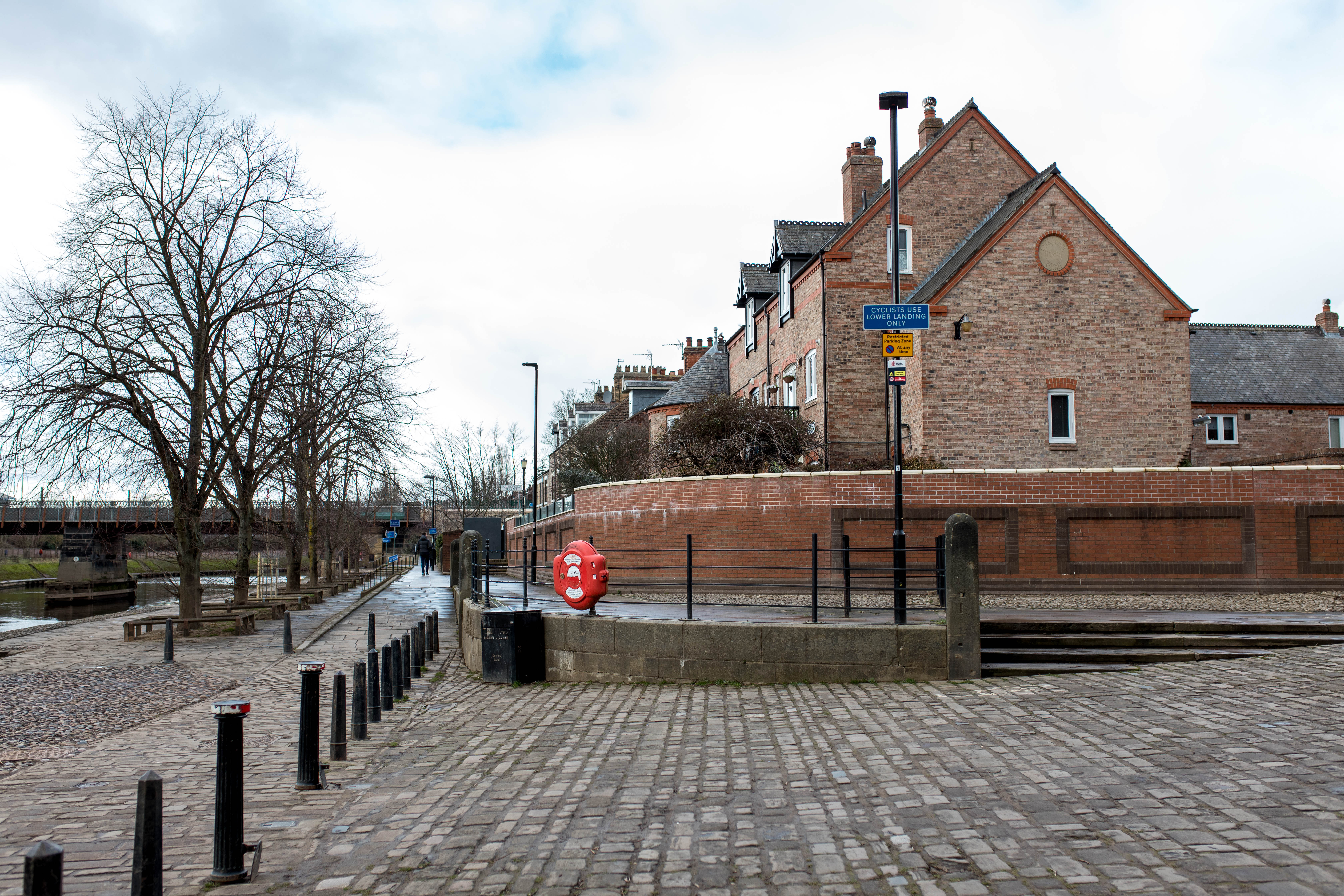 York 484