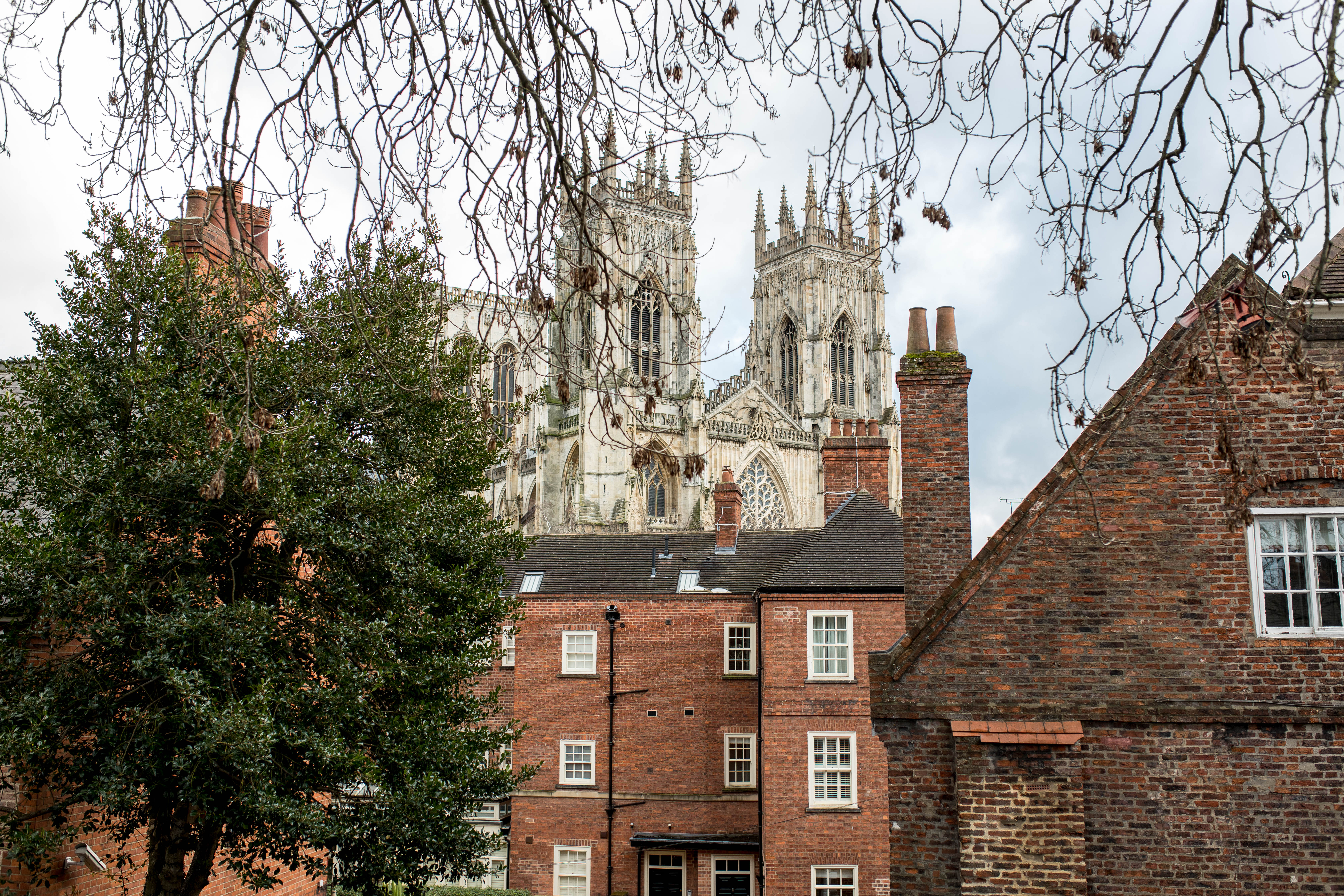 York 527