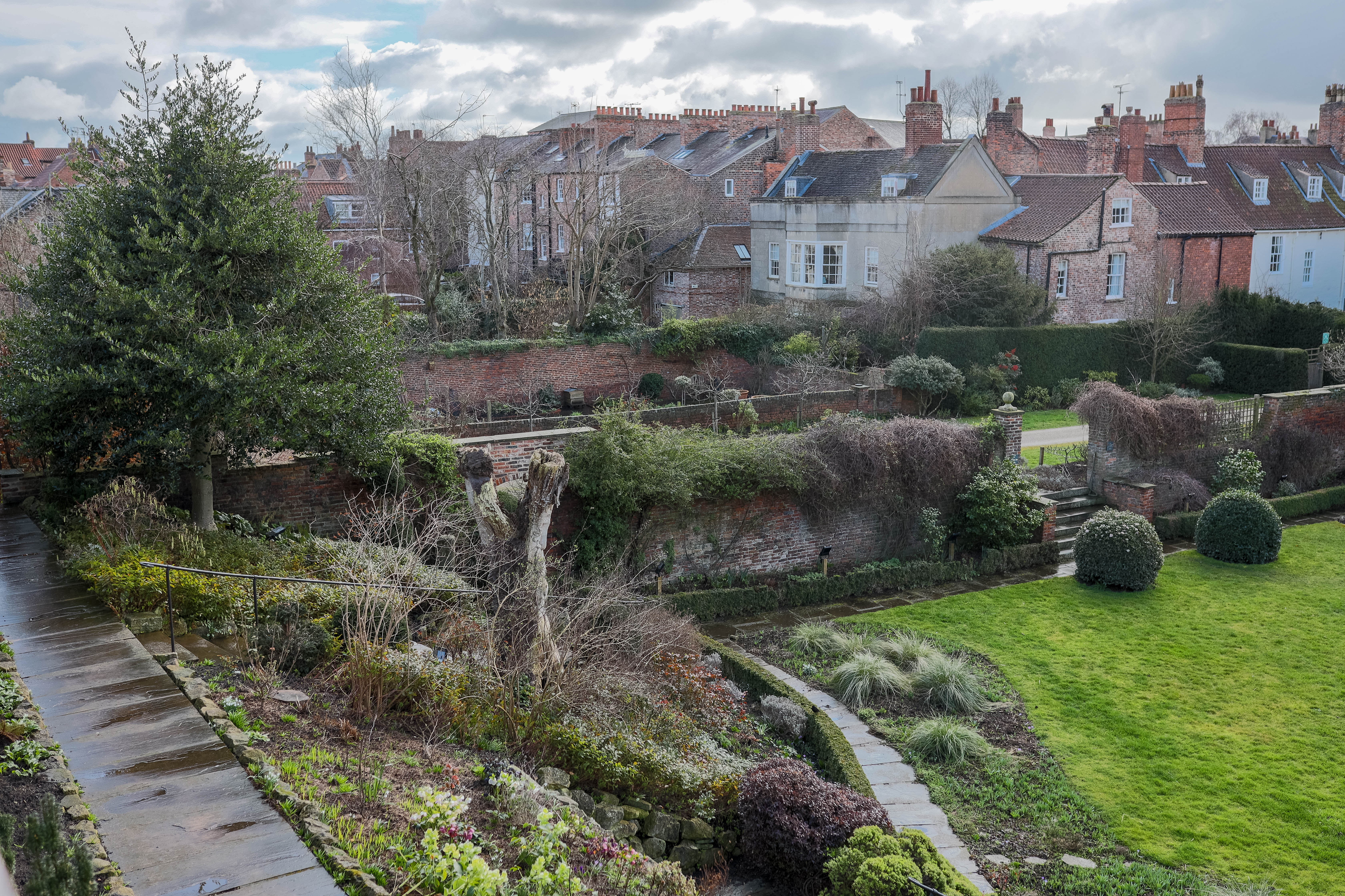 York 554