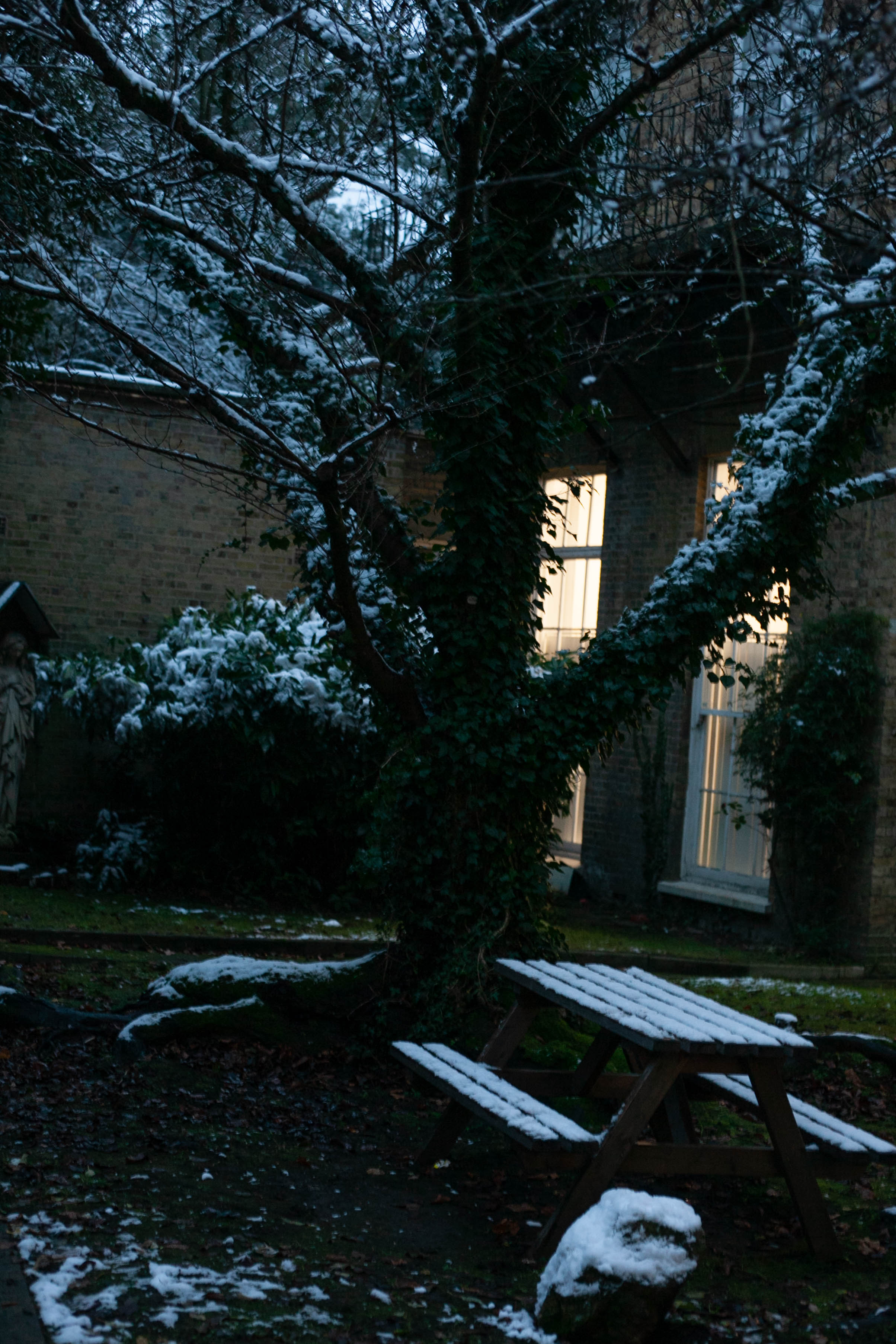 Snow in Roehampton 130