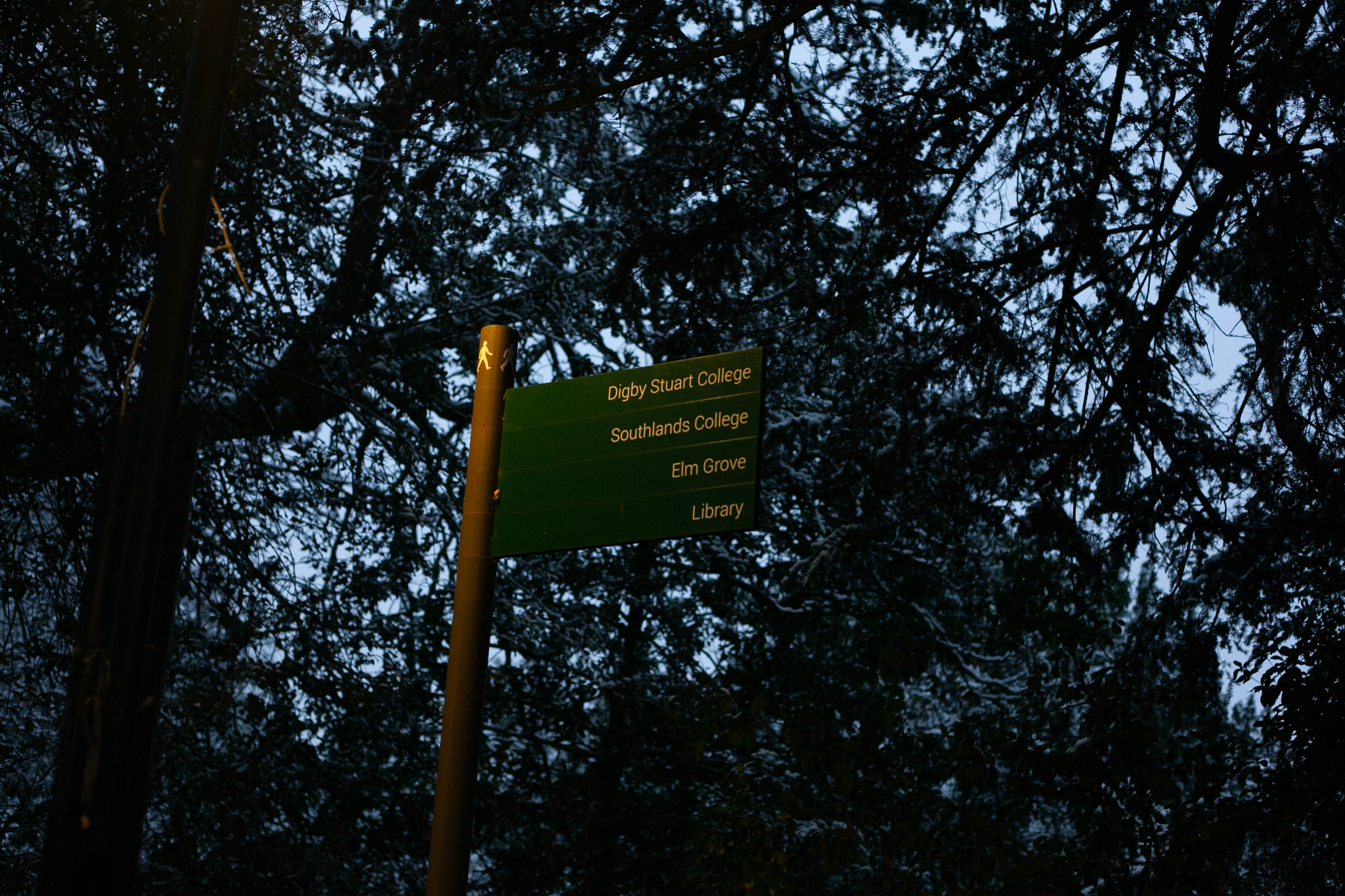 Snow in Roehampton 150