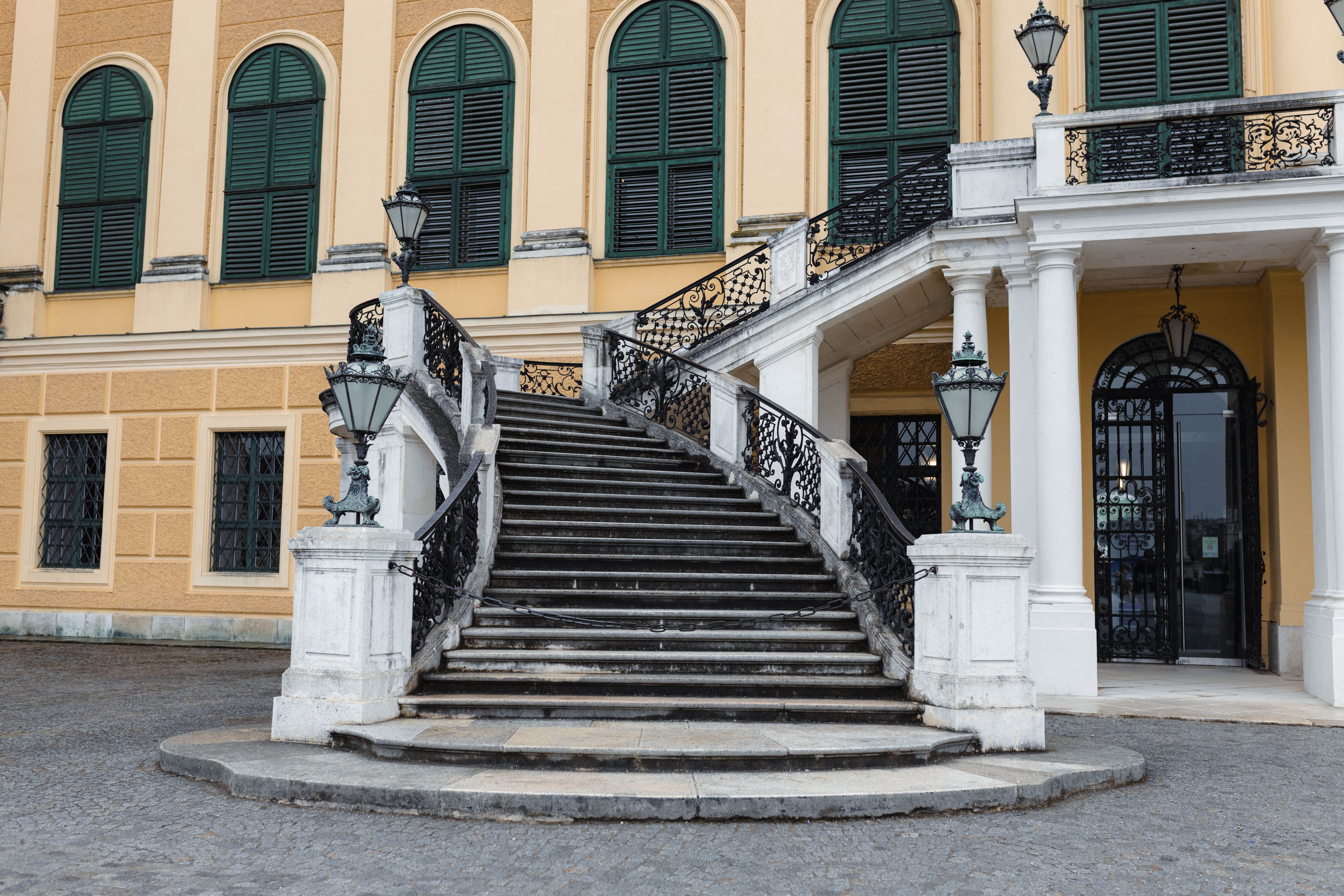 Vienna 498