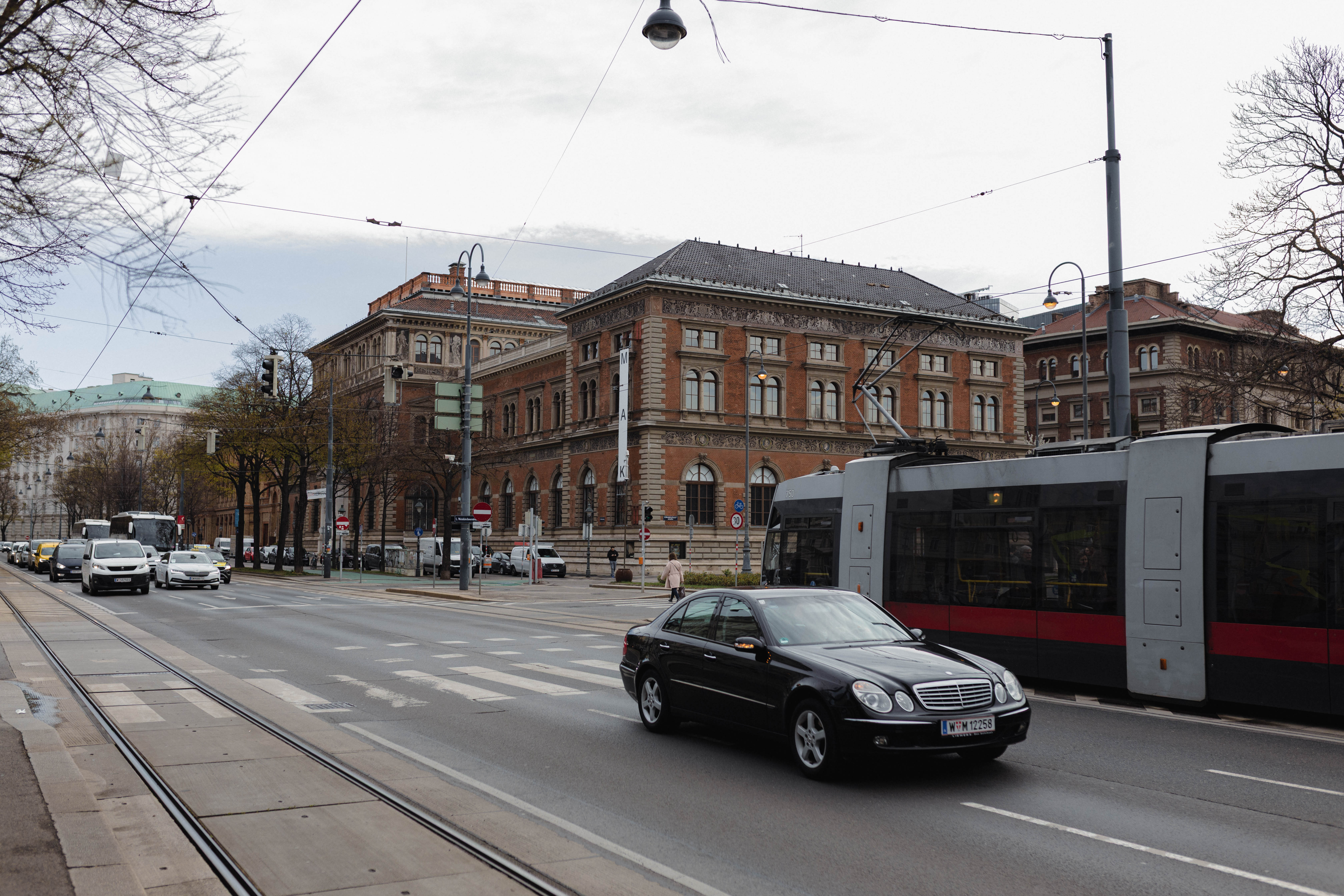 Vienna 606