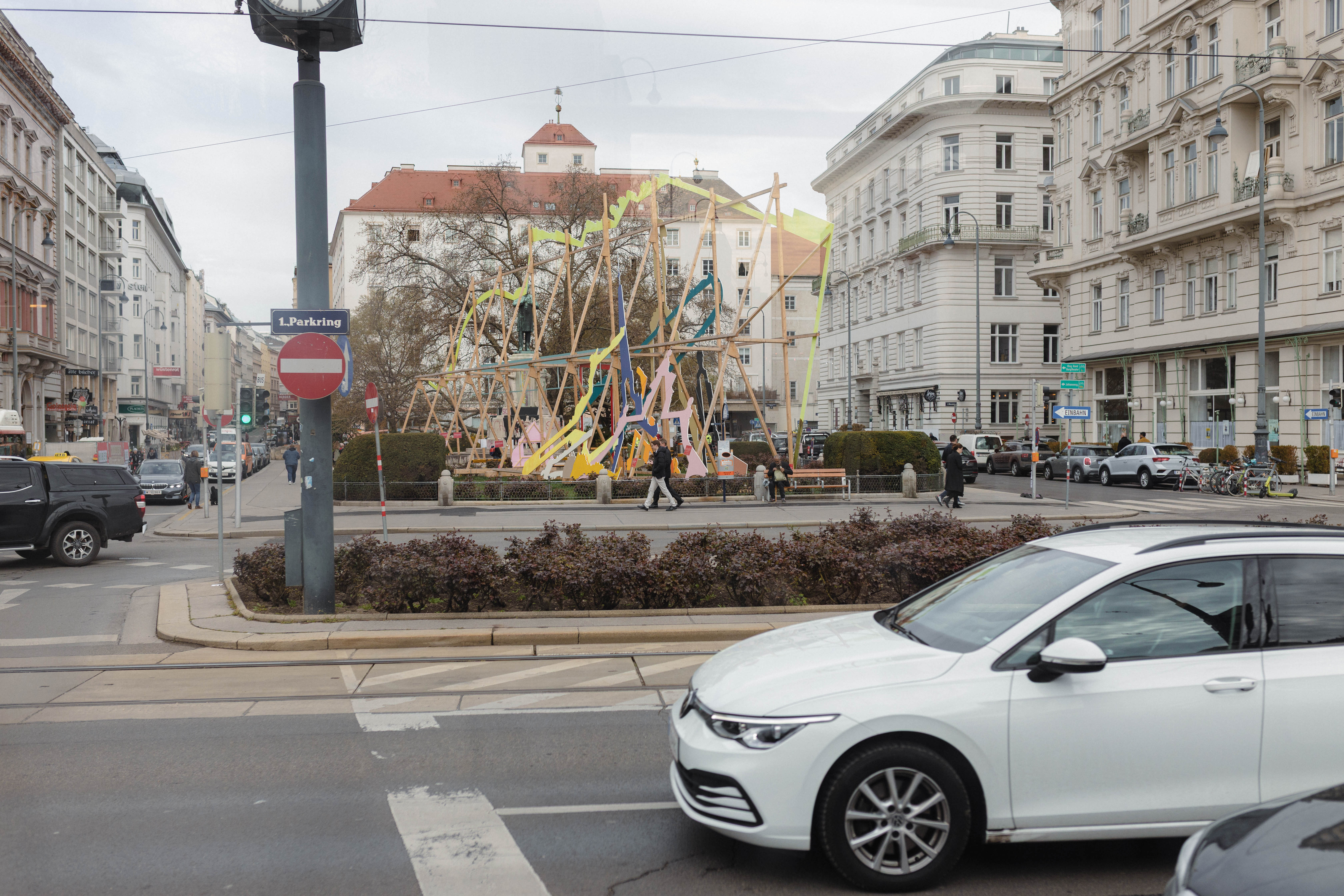 Vienna 633