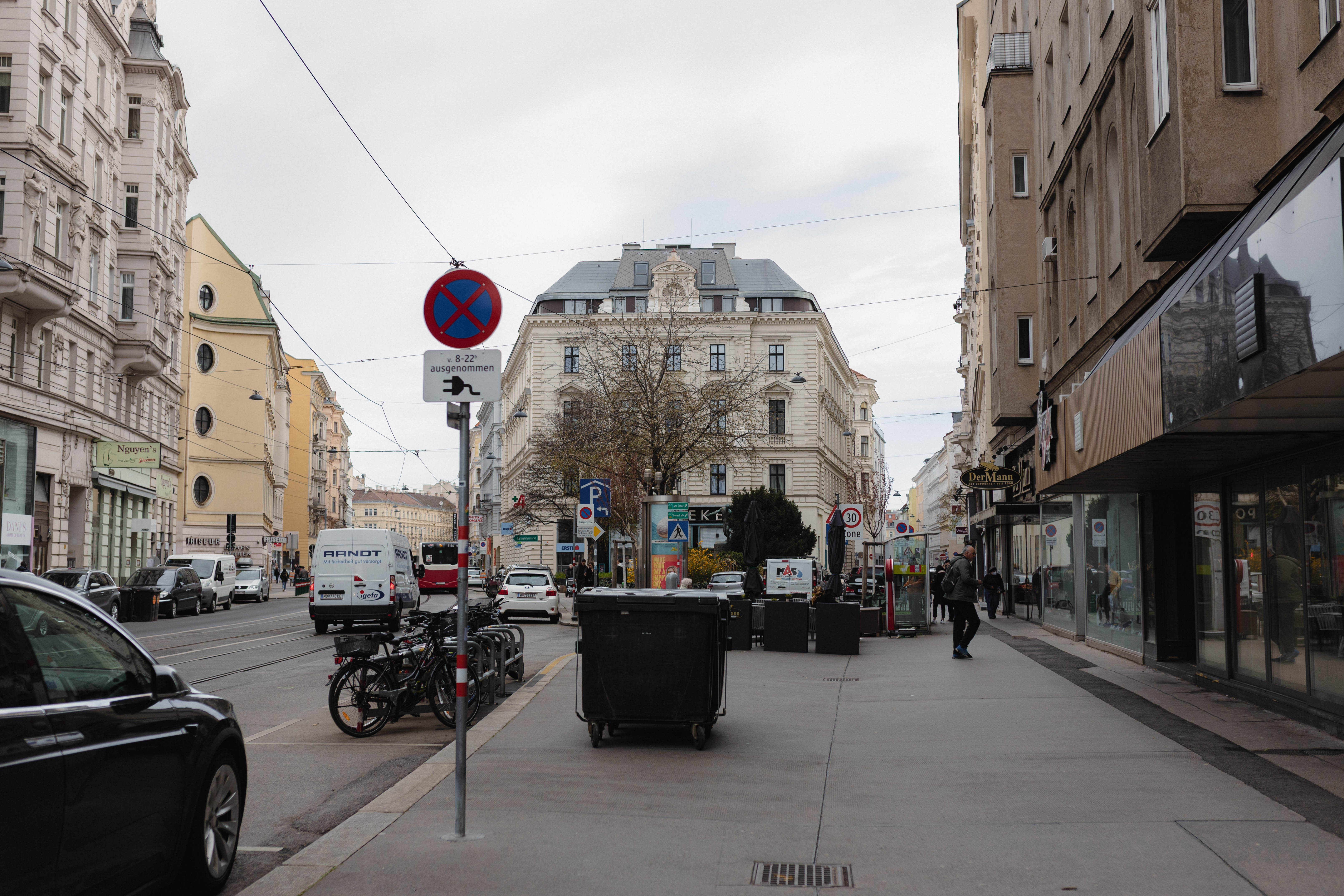 Vienna 656